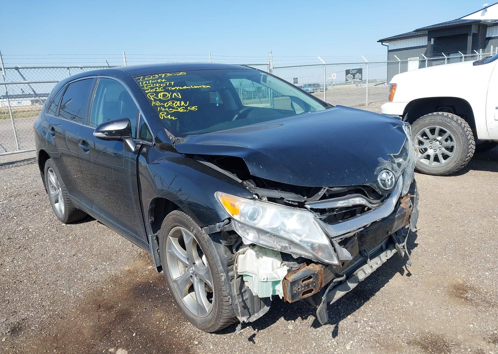 2016 TOYOTA VENZA XLE