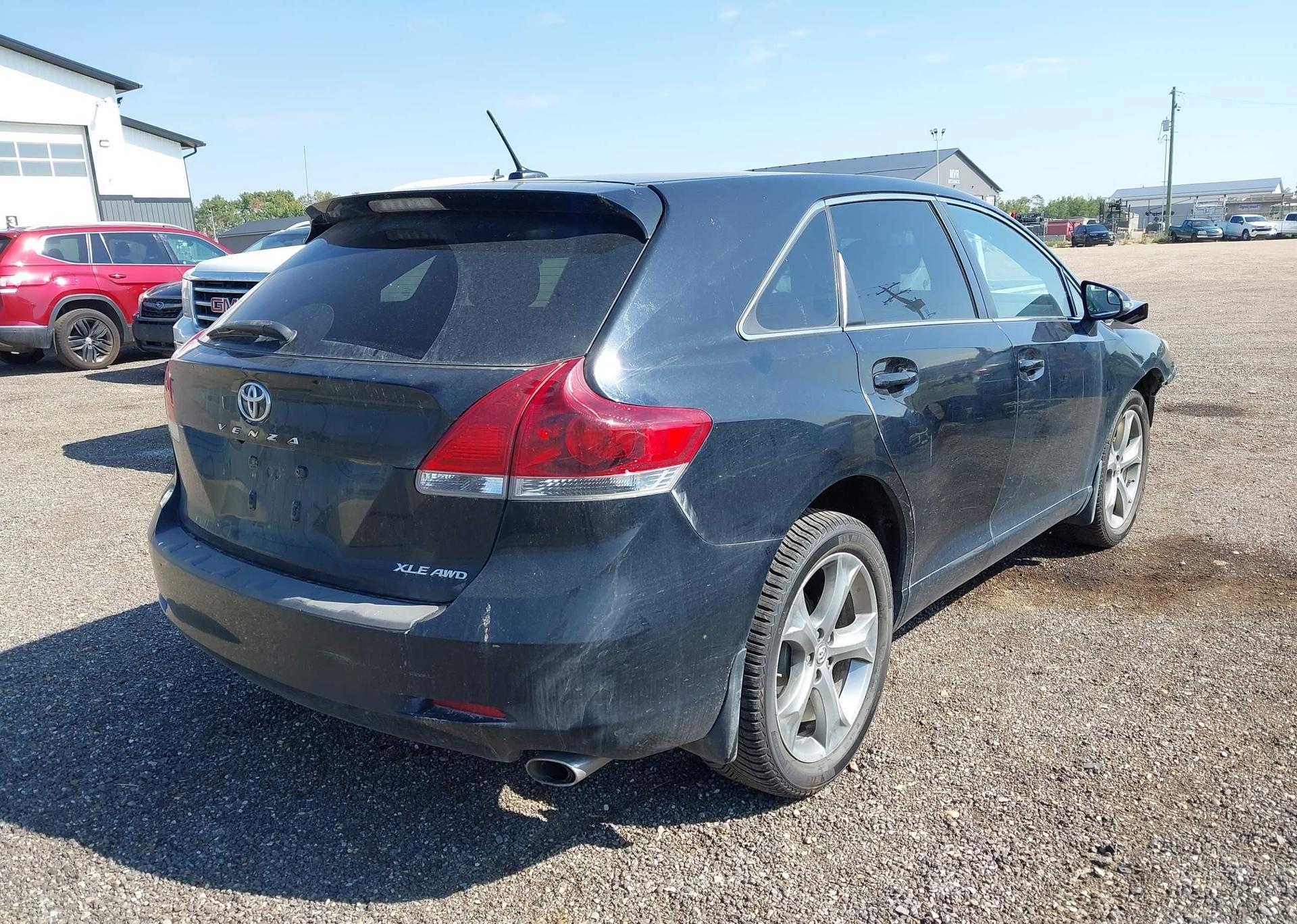 2016 TOYOTA VENZA XLE