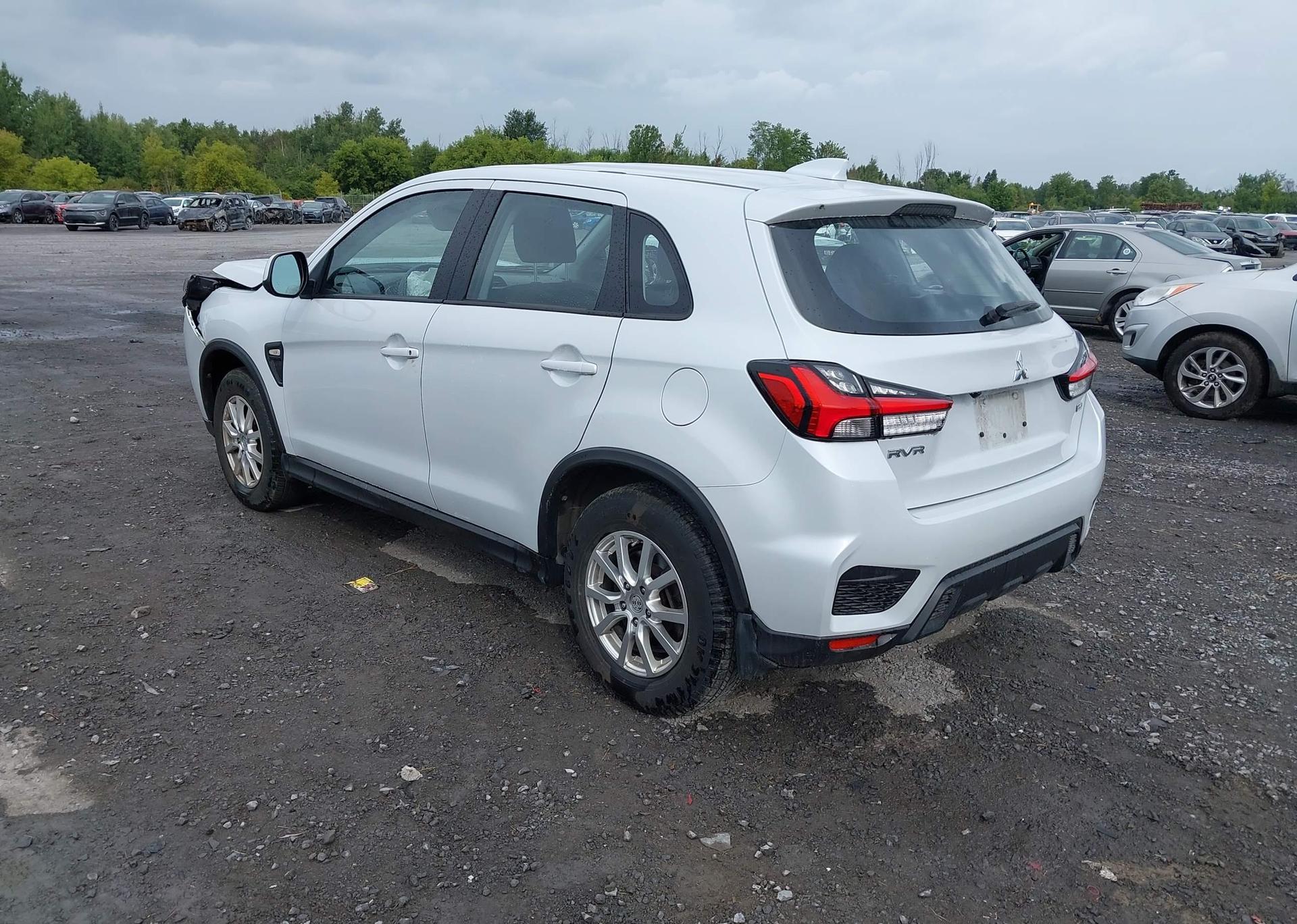 2022 MITSUBISHI RVR ES