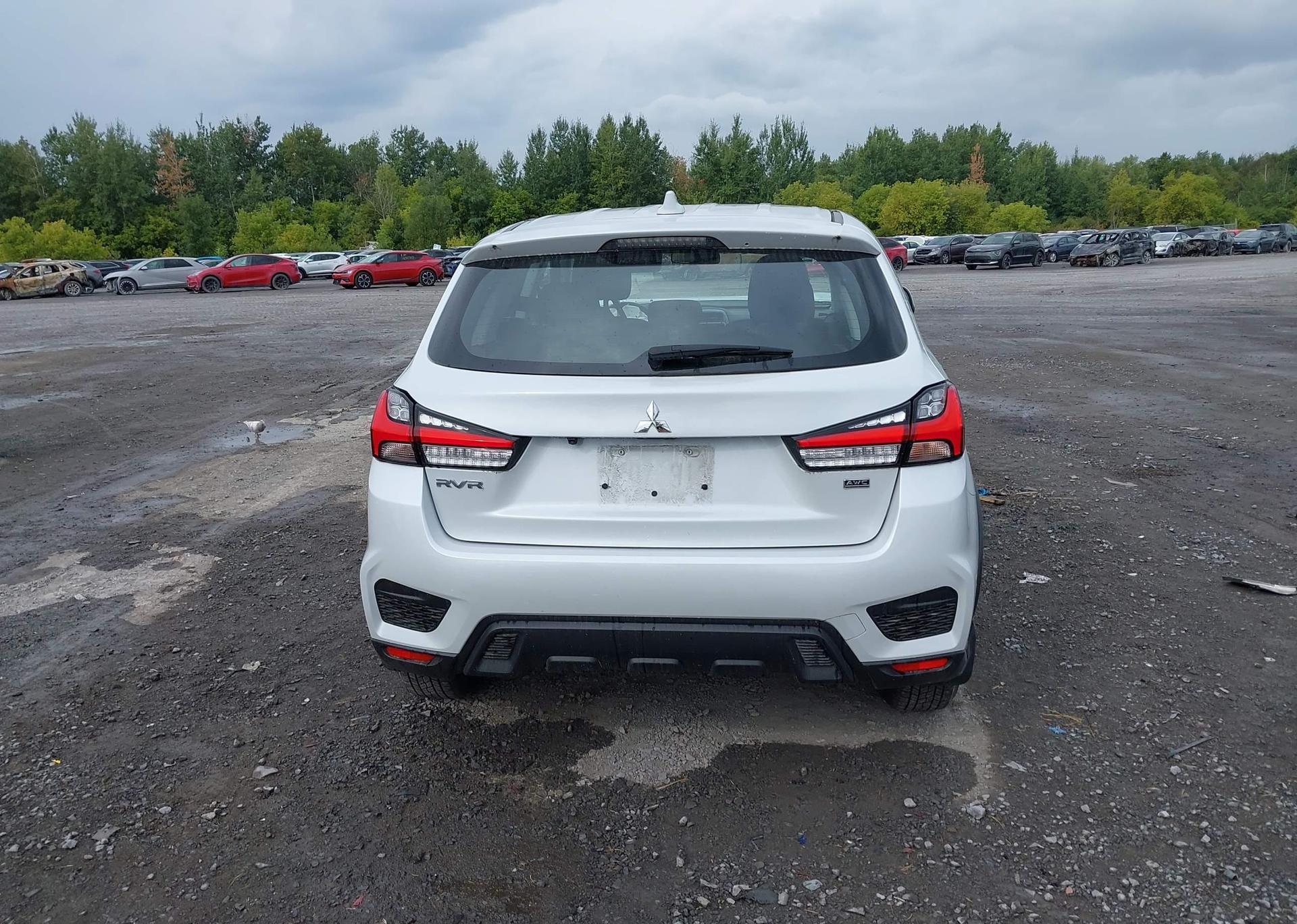 2022 MITSUBISHI RVR ES