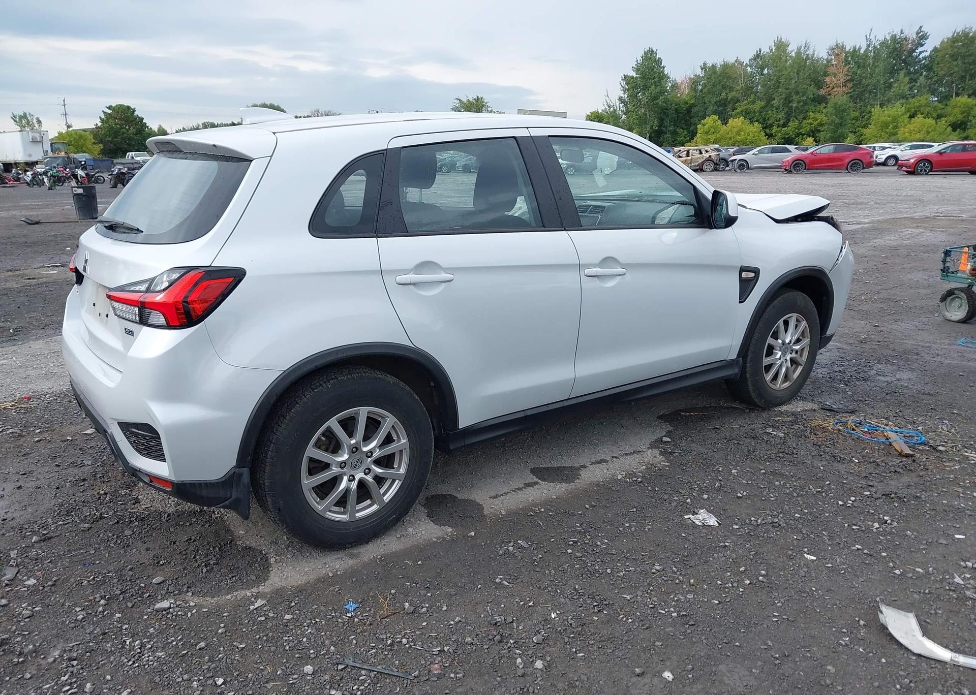 2022 MITSUBISHI RVR ES