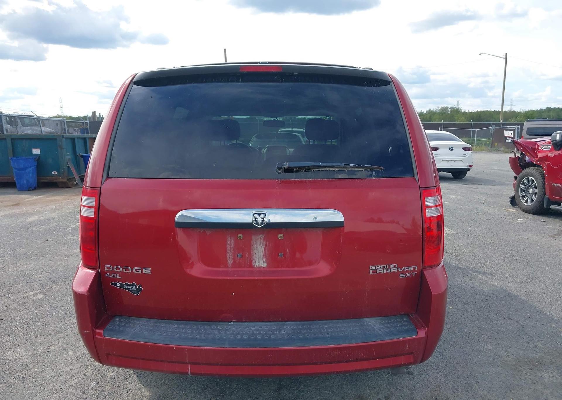 2010 DODGE GRAND CARAVAN SE