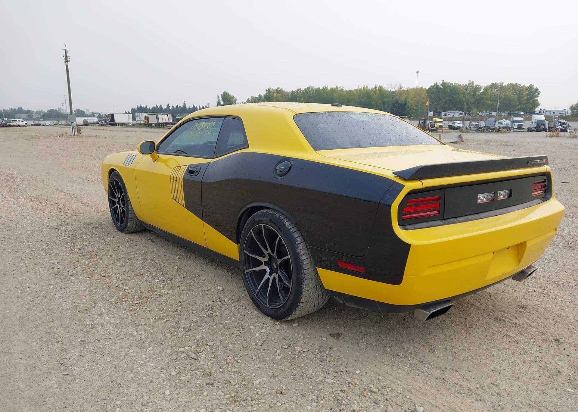 2010 DODGE CHALLENGER SRT-8