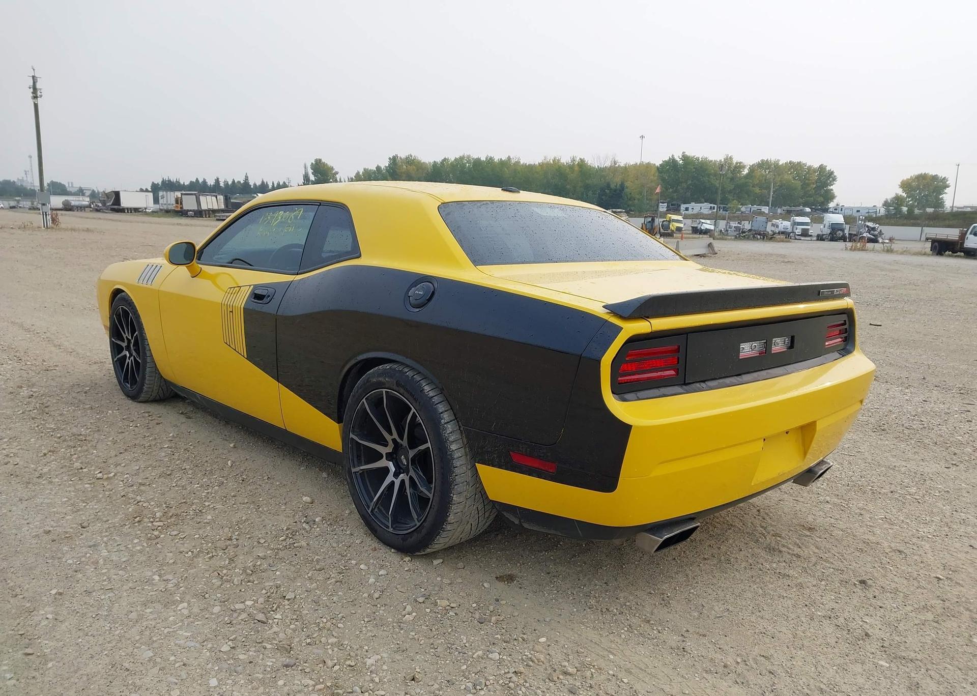 2010 DODGE CHALLENGER SRT-8