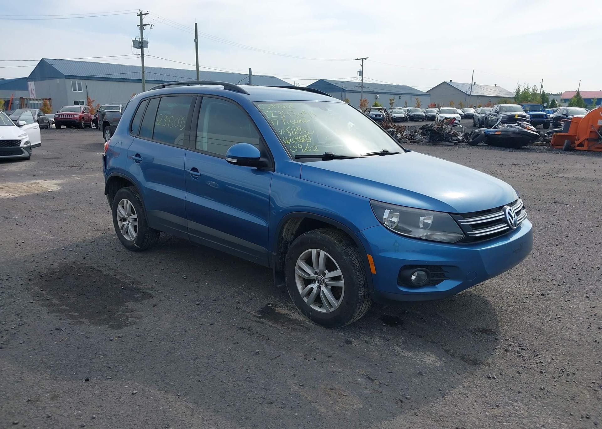 2017 VOLKSWAGEN TIGUAN TRENDLINE
