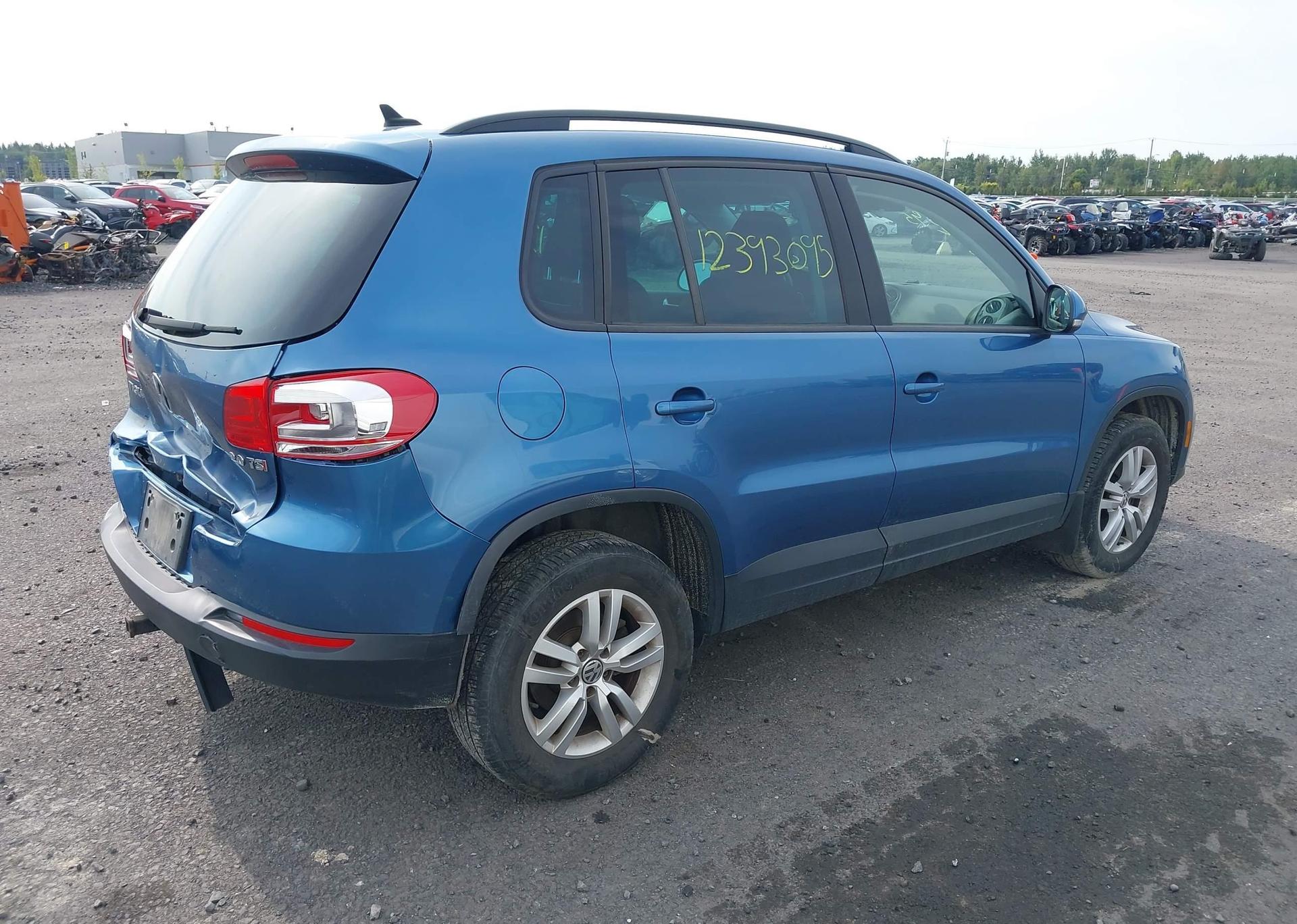 2017 VOLKSWAGEN TIGUAN TRENDLINE