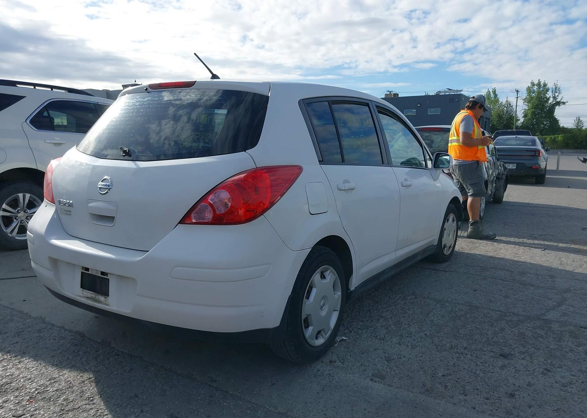 2008 NISSAN VERSA S