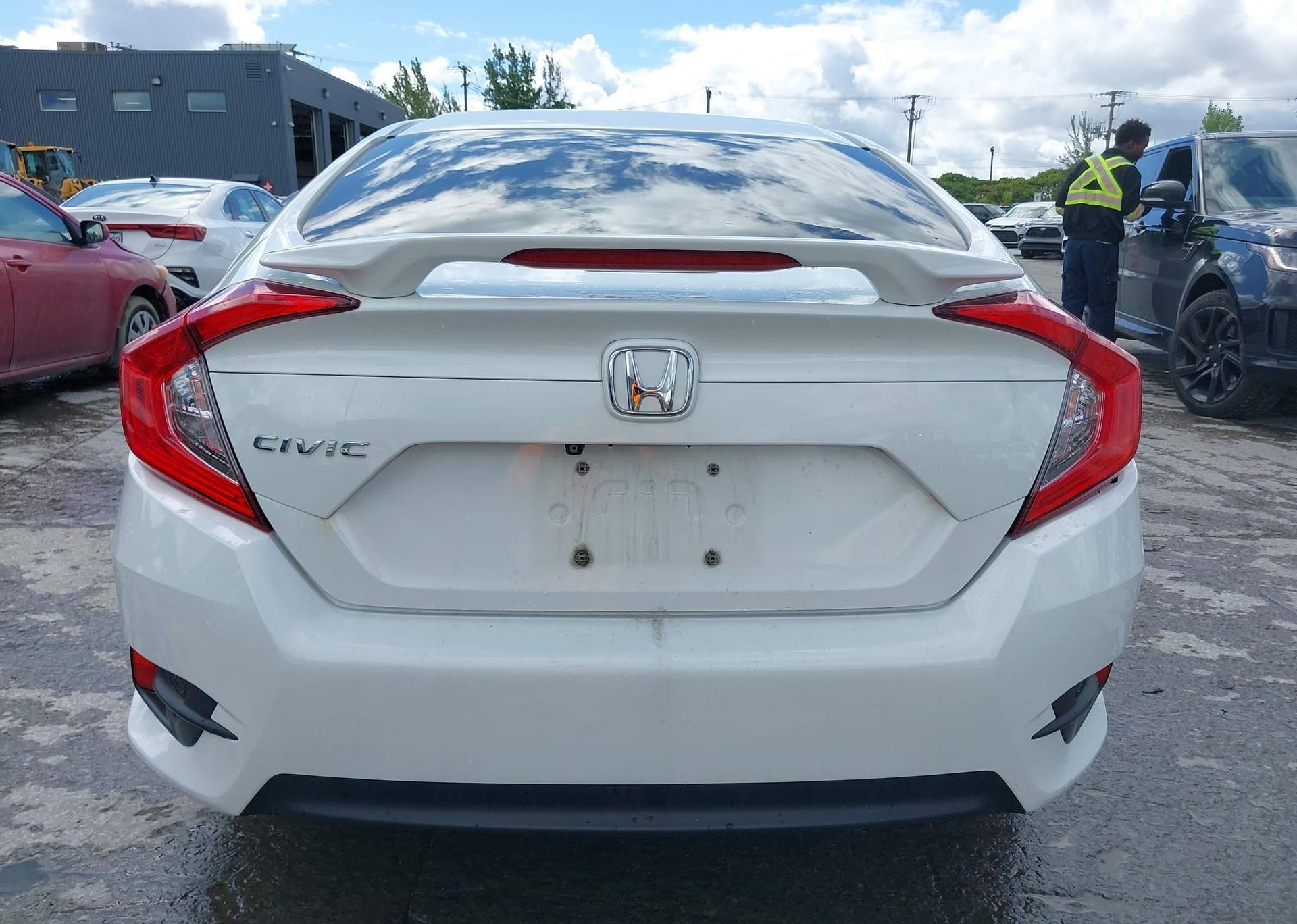 2017 HONDA CIVIC EX