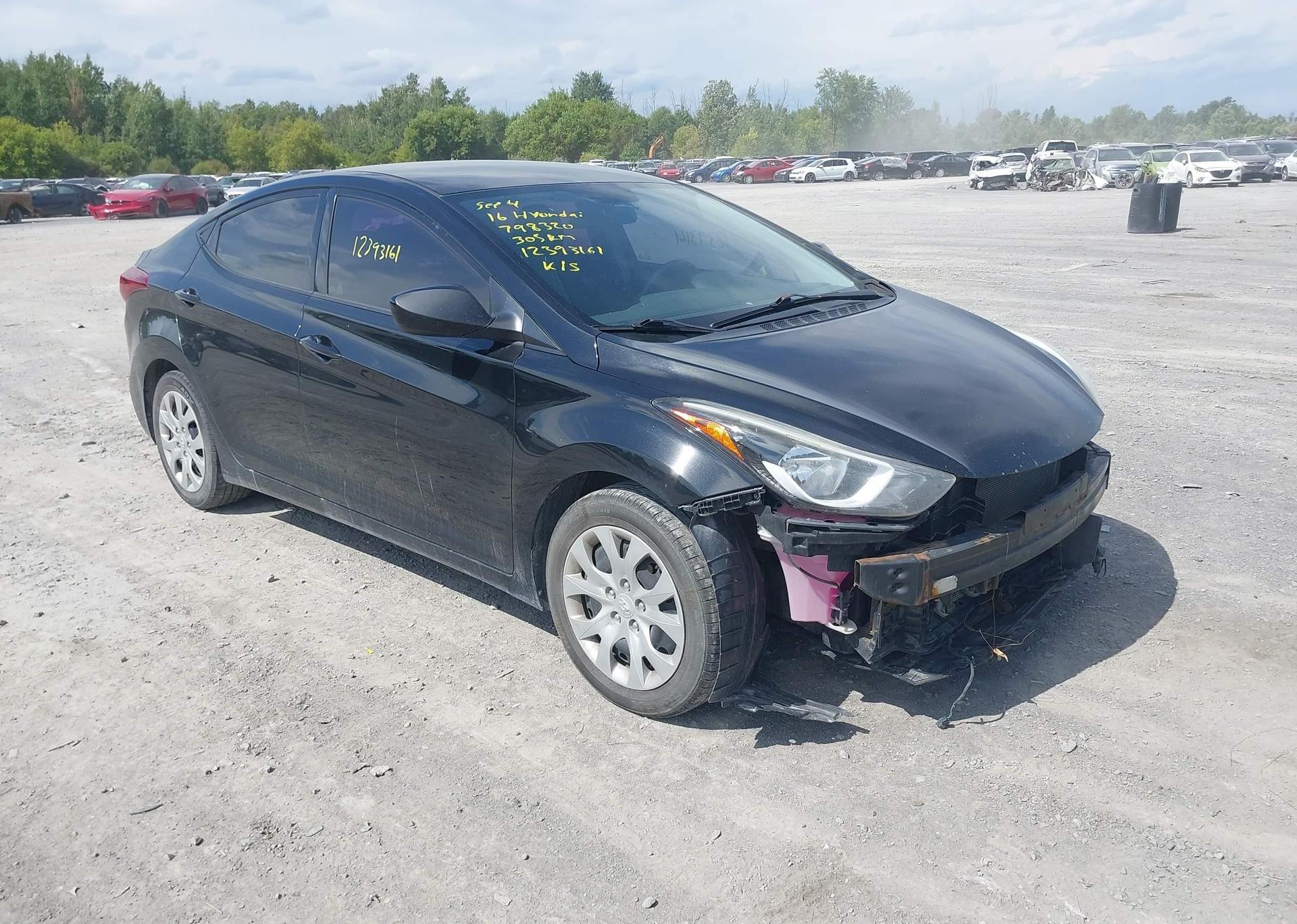 2016 HYUNDAI ELANTRA SE