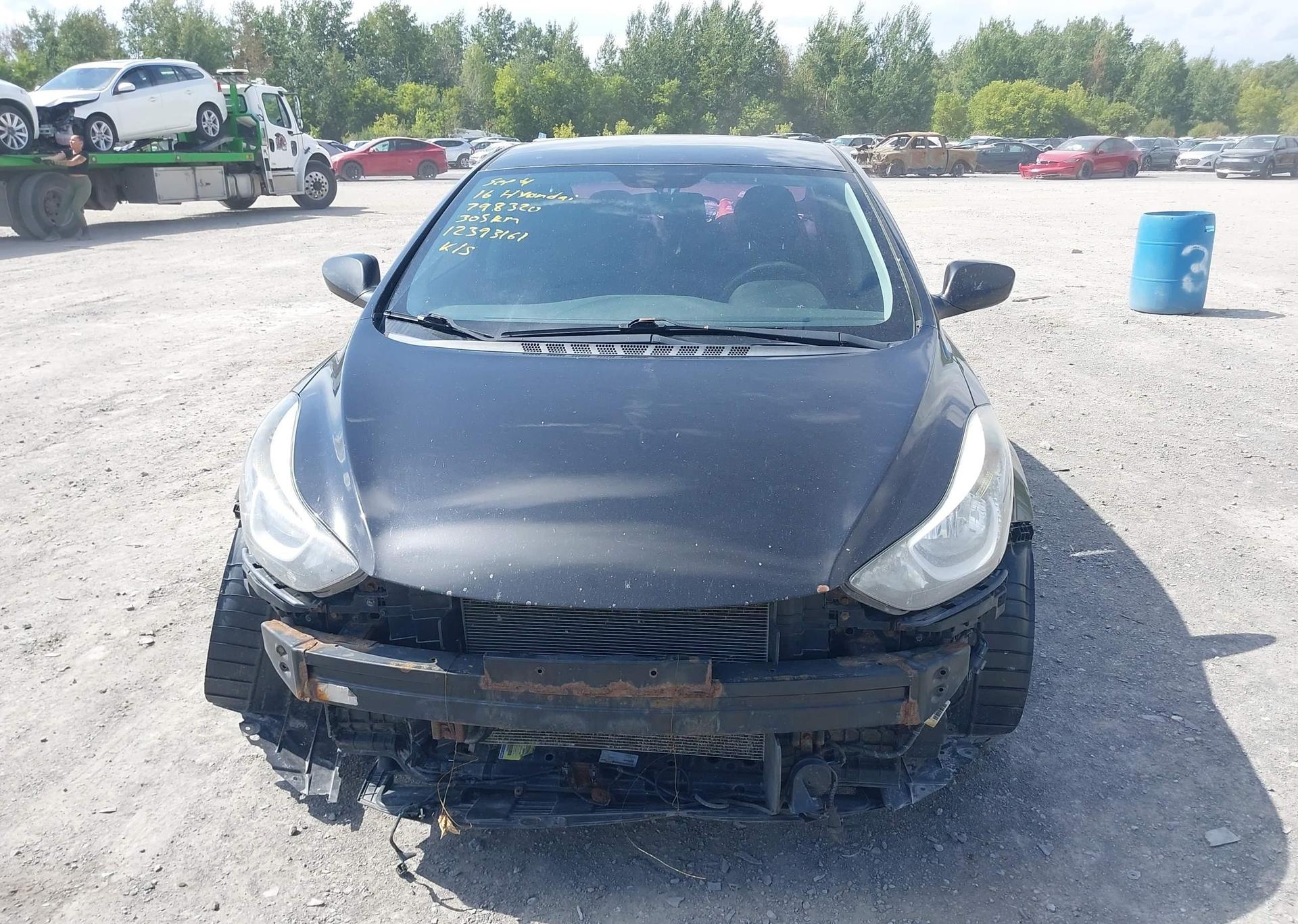 2016 HYUNDAI ELANTRA SE