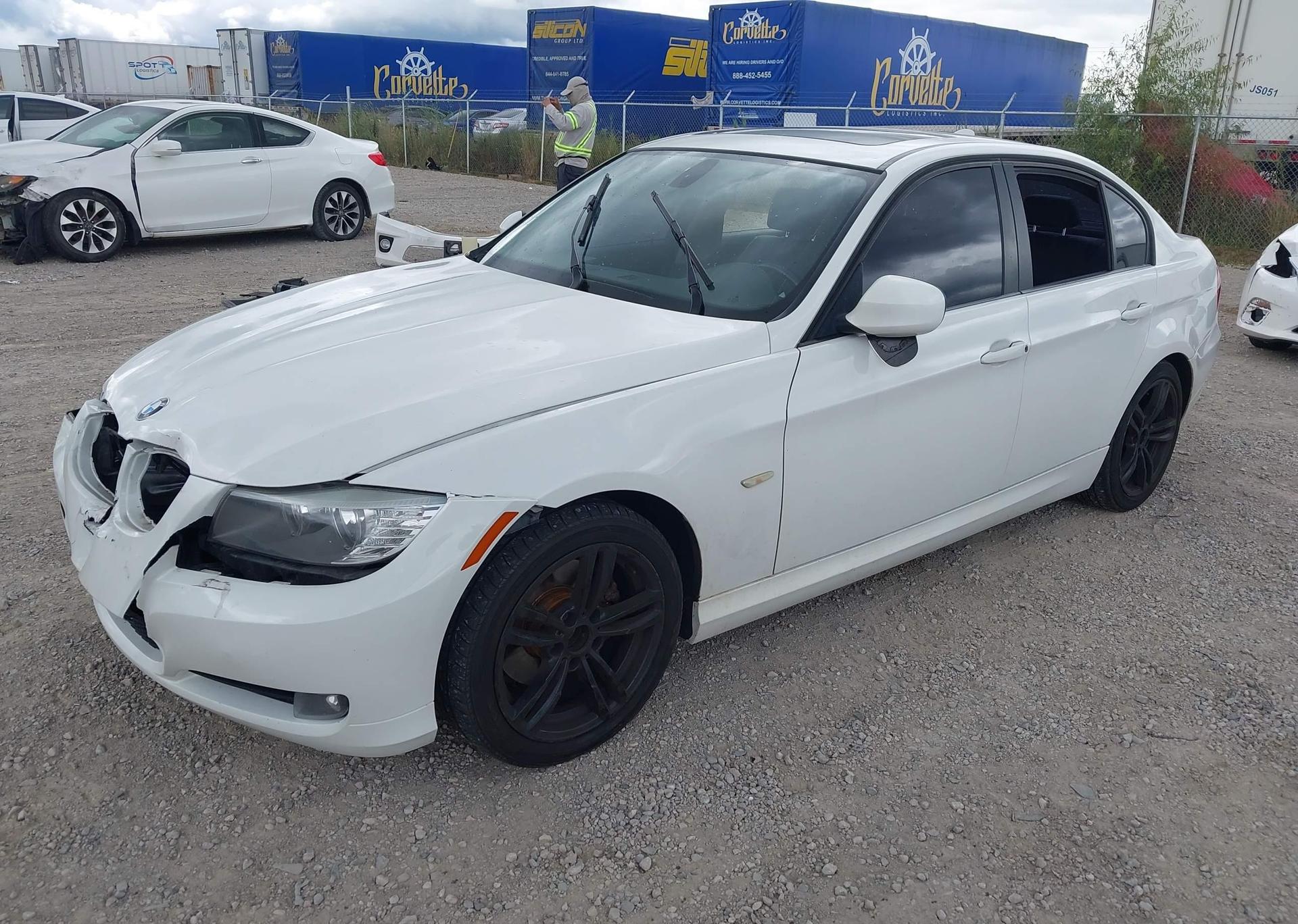 2011 BMW 323I