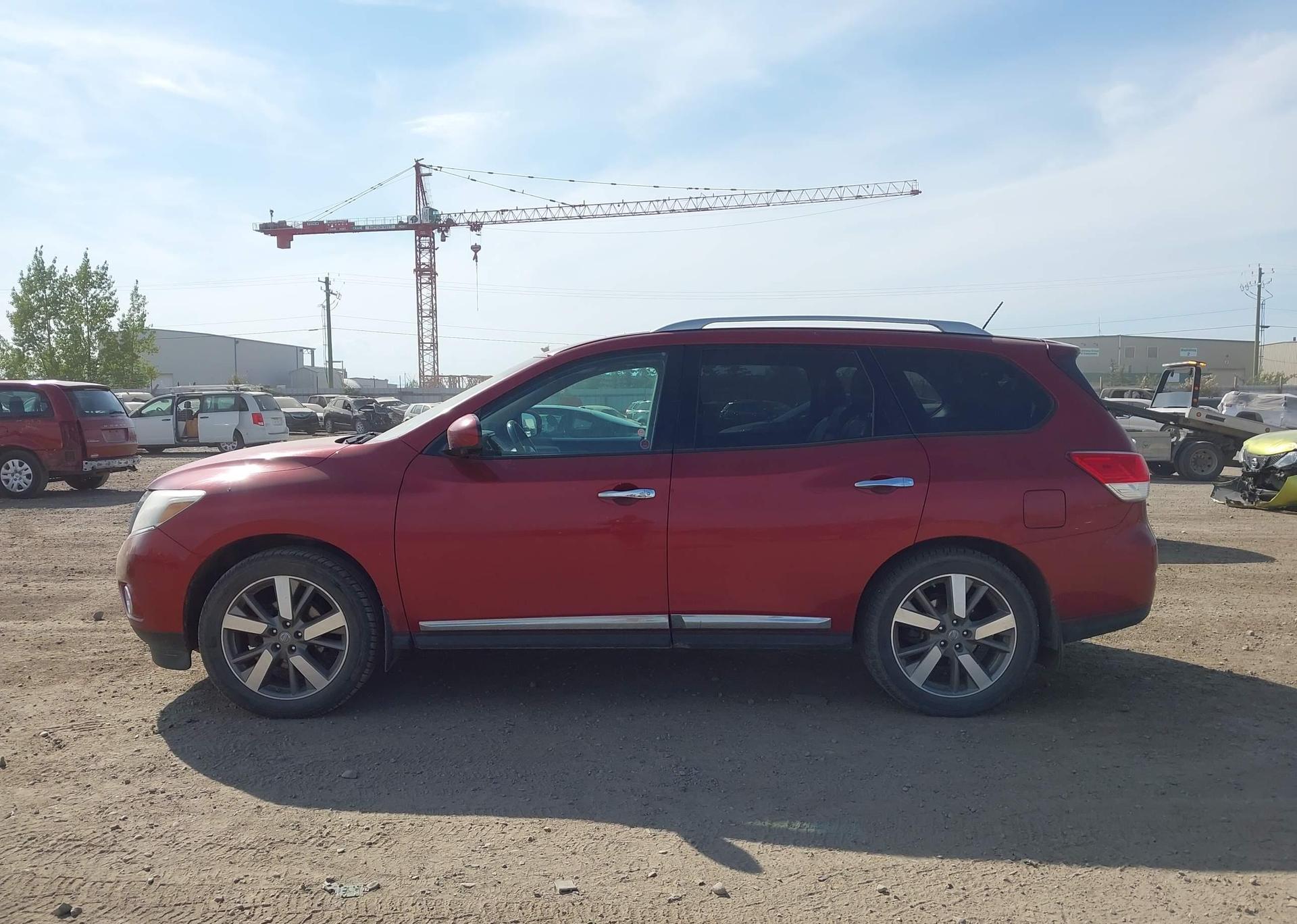 2015 NISSAN PATHFINDER PLATINUM