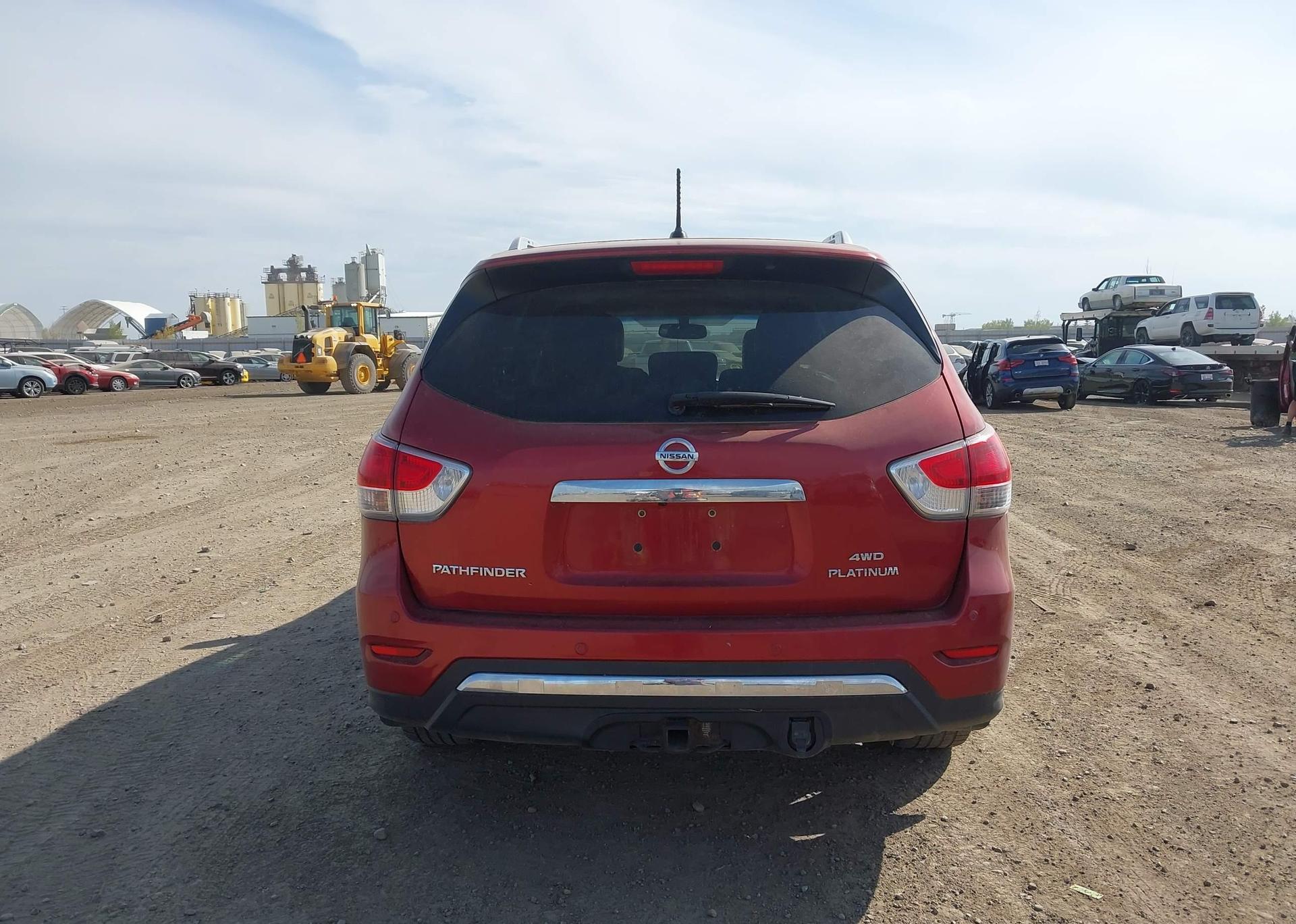 2015 NISSAN PATHFINDER PLATINUM