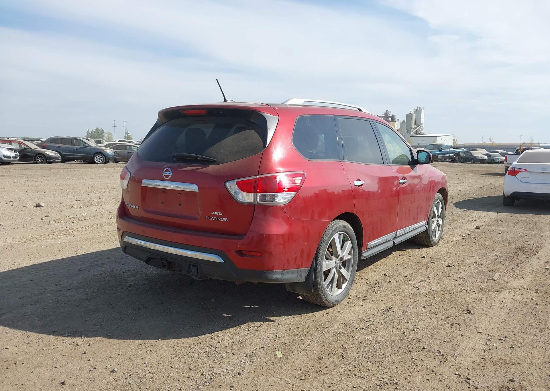 2015 NISSAN PATHFINDER PLATINUM