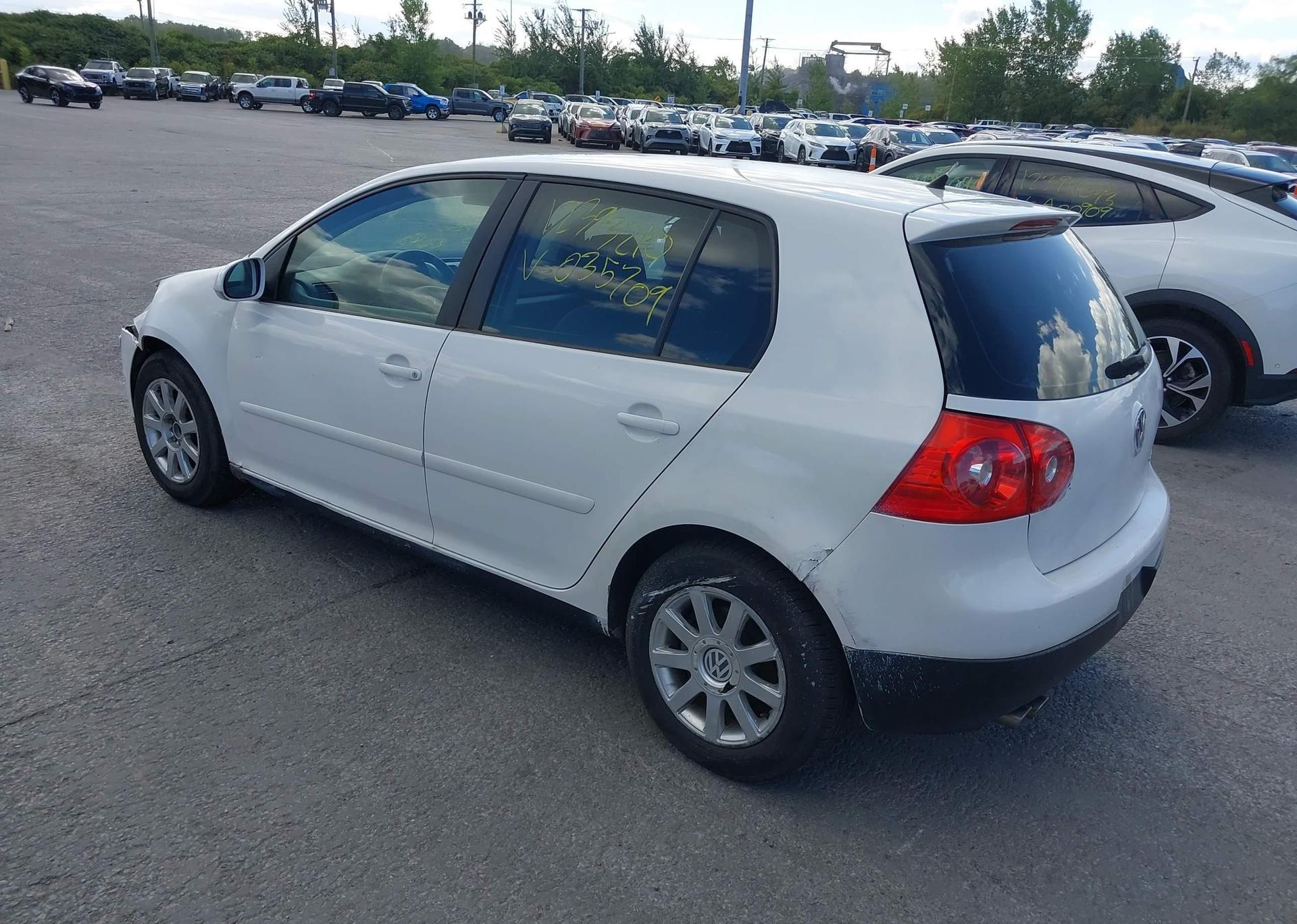 2009 VOLKSWAGEN RABBIT 5-DOOR COMFORTLINE