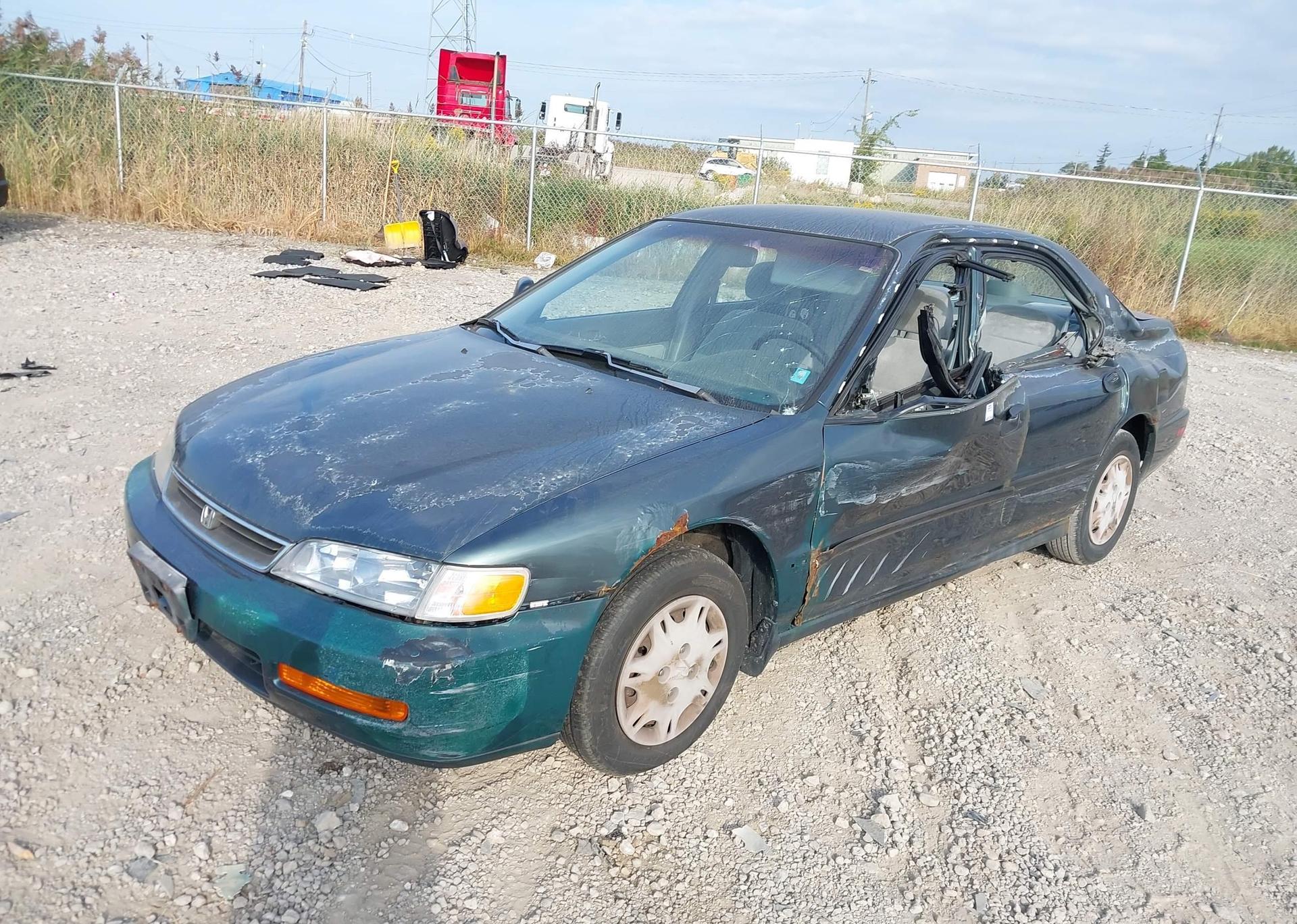 1997 HONDA ACCORD LX