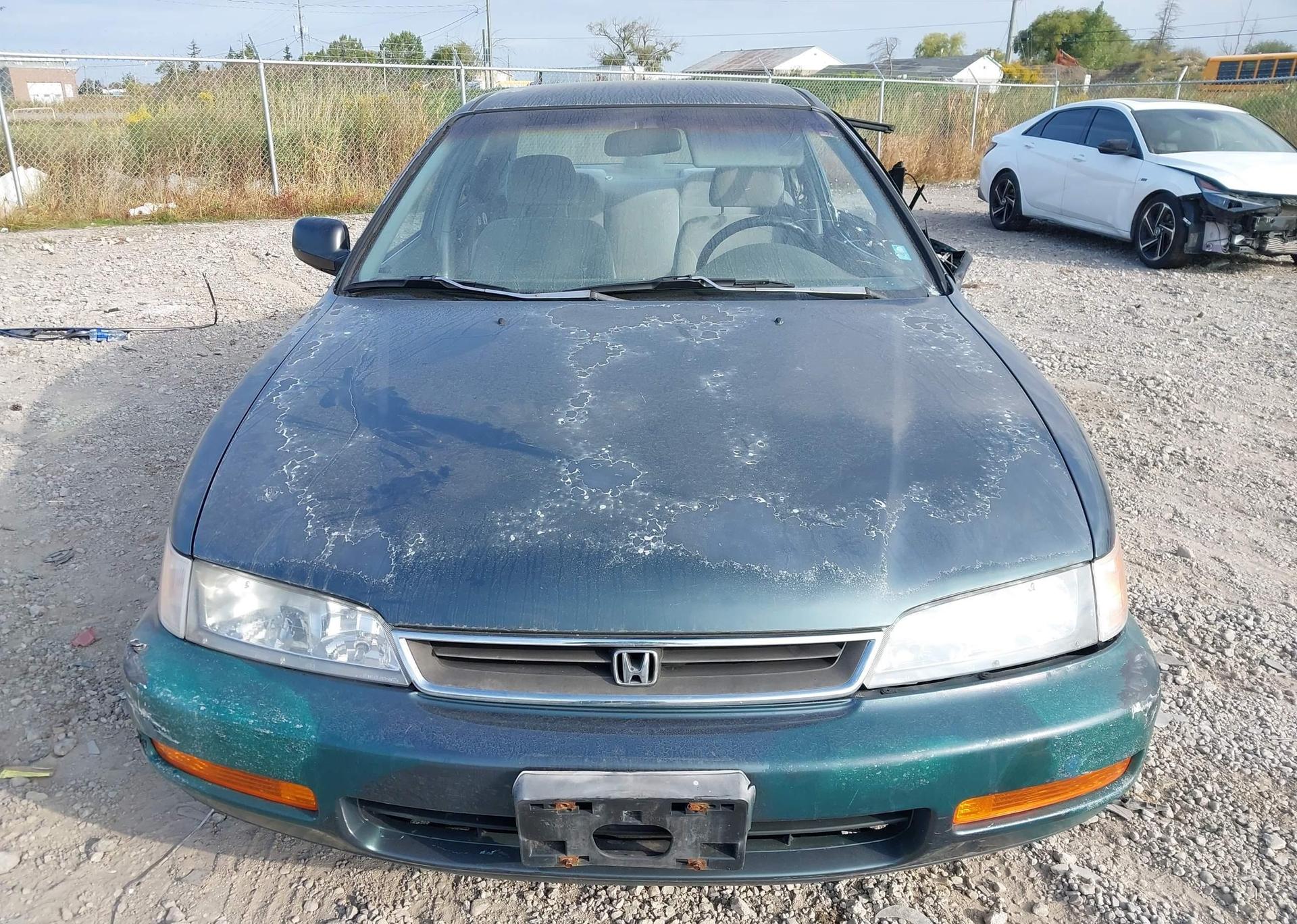 1997 HONDA ACCORD LX