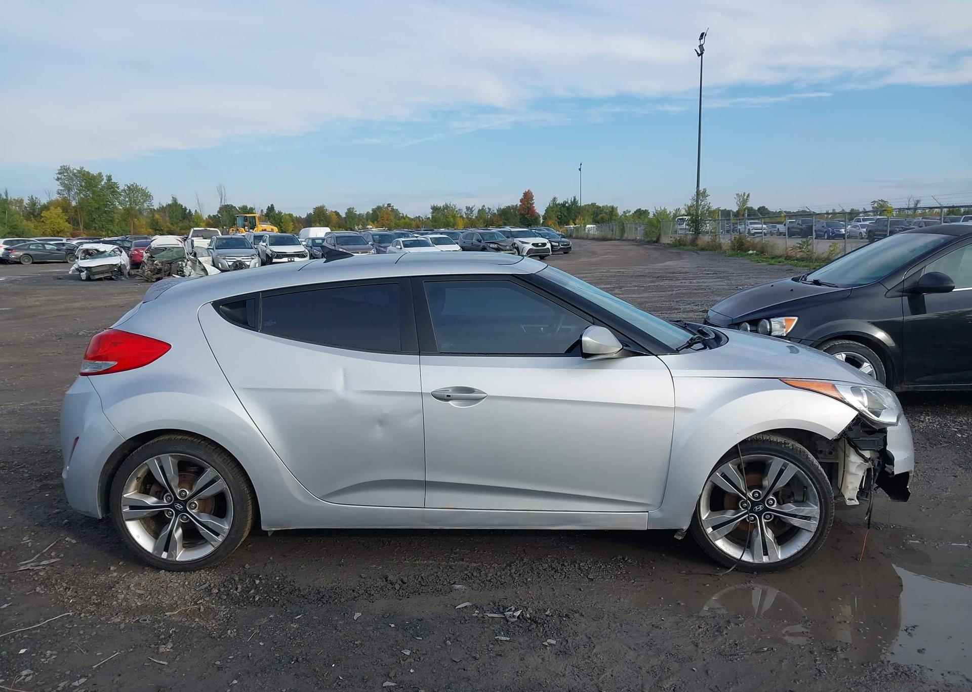 2013 HYUNDAI VELOSTER