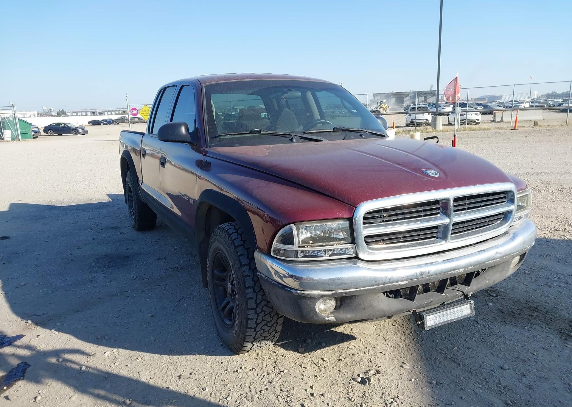 2002 DODGE DAKOTA QUAD SLT