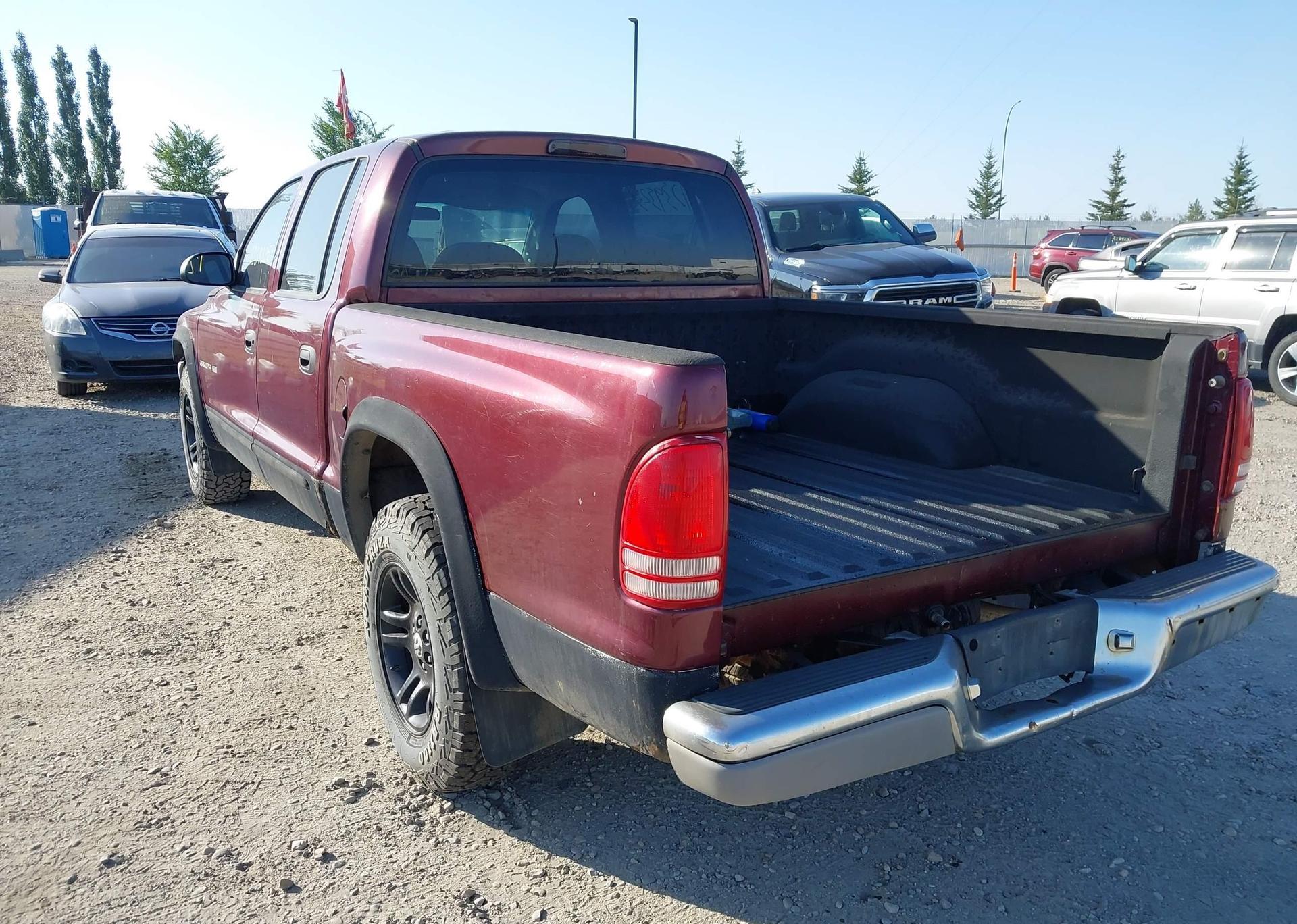 2002 DODGE DAKOTA QUAD SLT