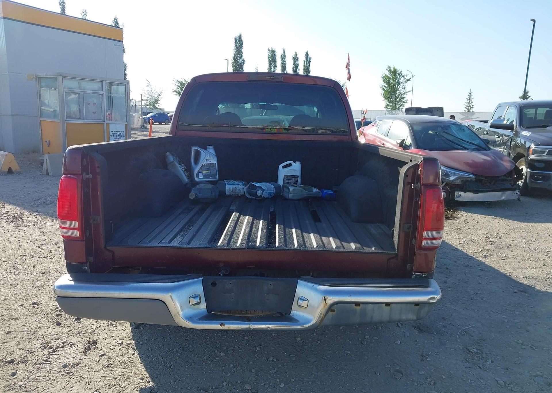 2002 DODGE DAKOTA QUAD SLT