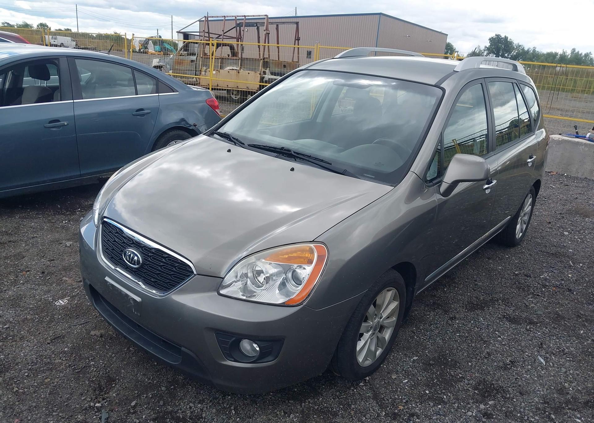 2012 KIA RONDO EX-V6