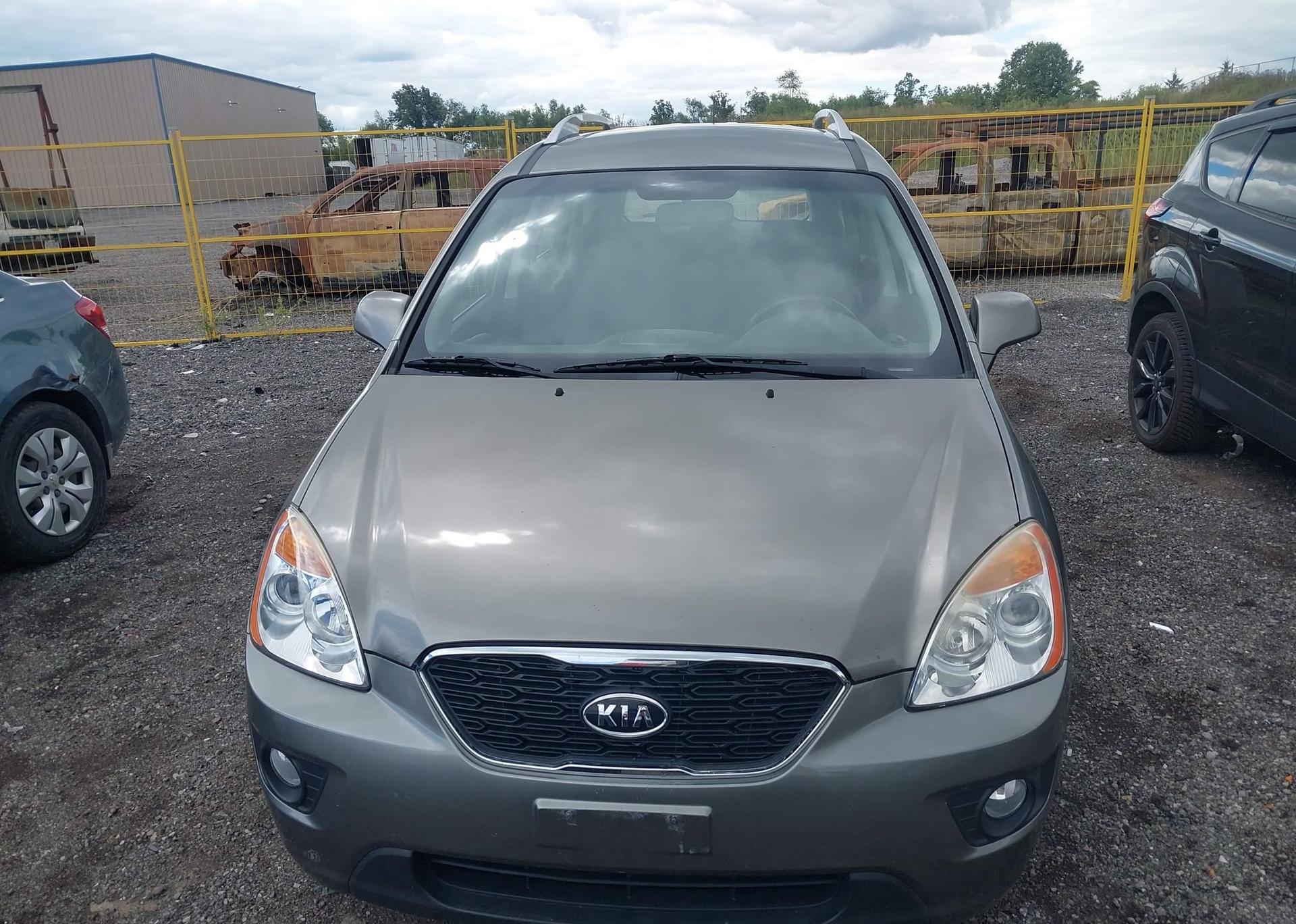 2012 KIA RONDO EX-V6