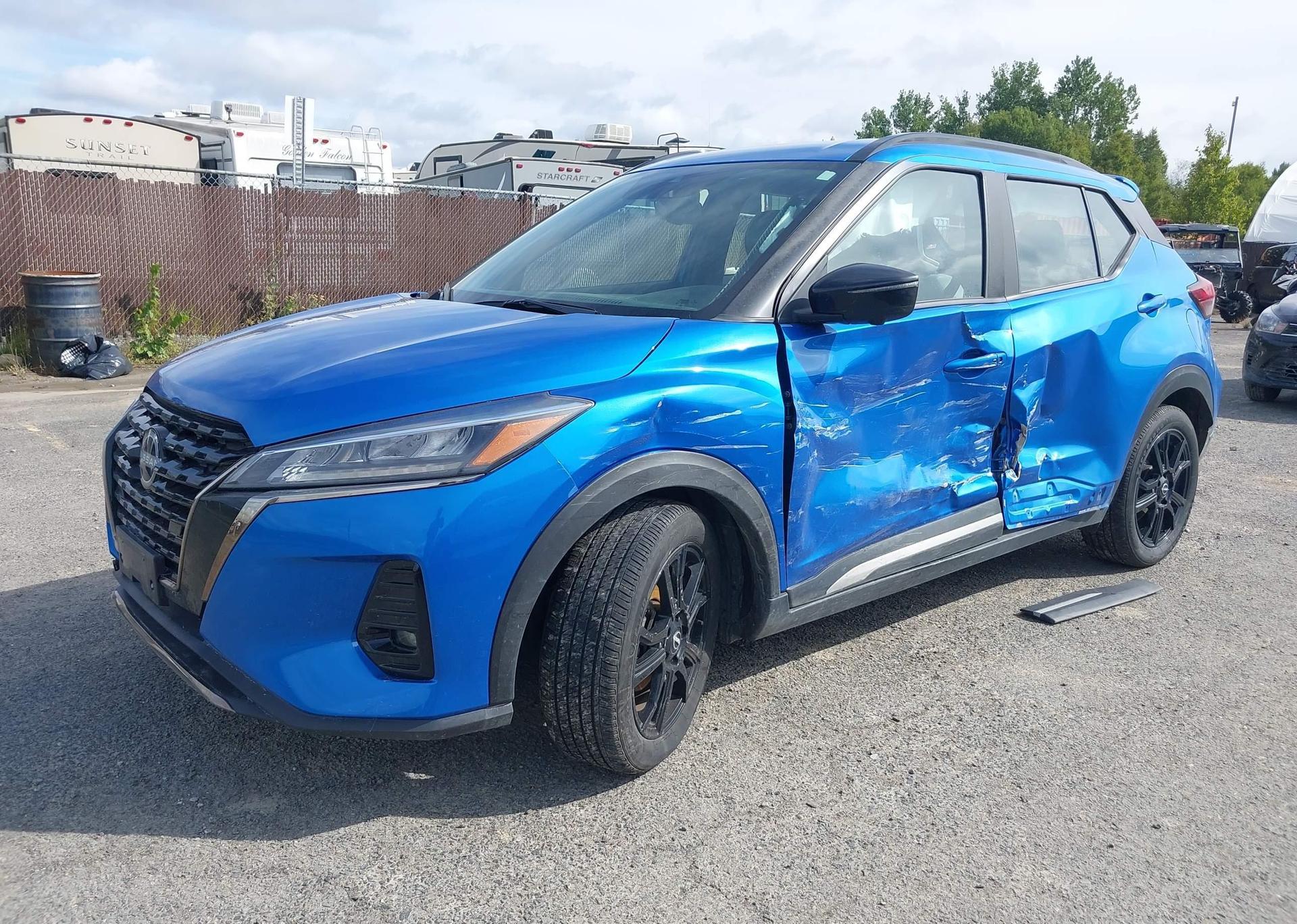 2023 NISSAN KICKS