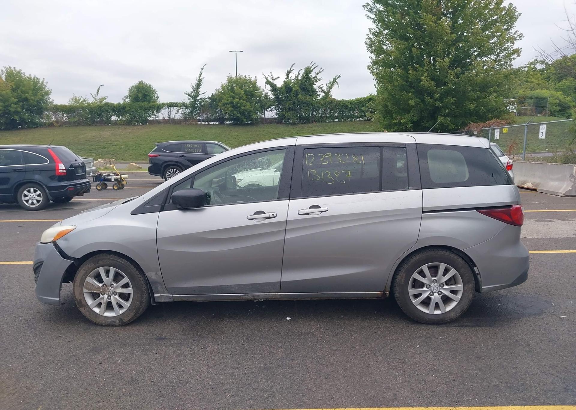 2012 MAZDA MAZDA5