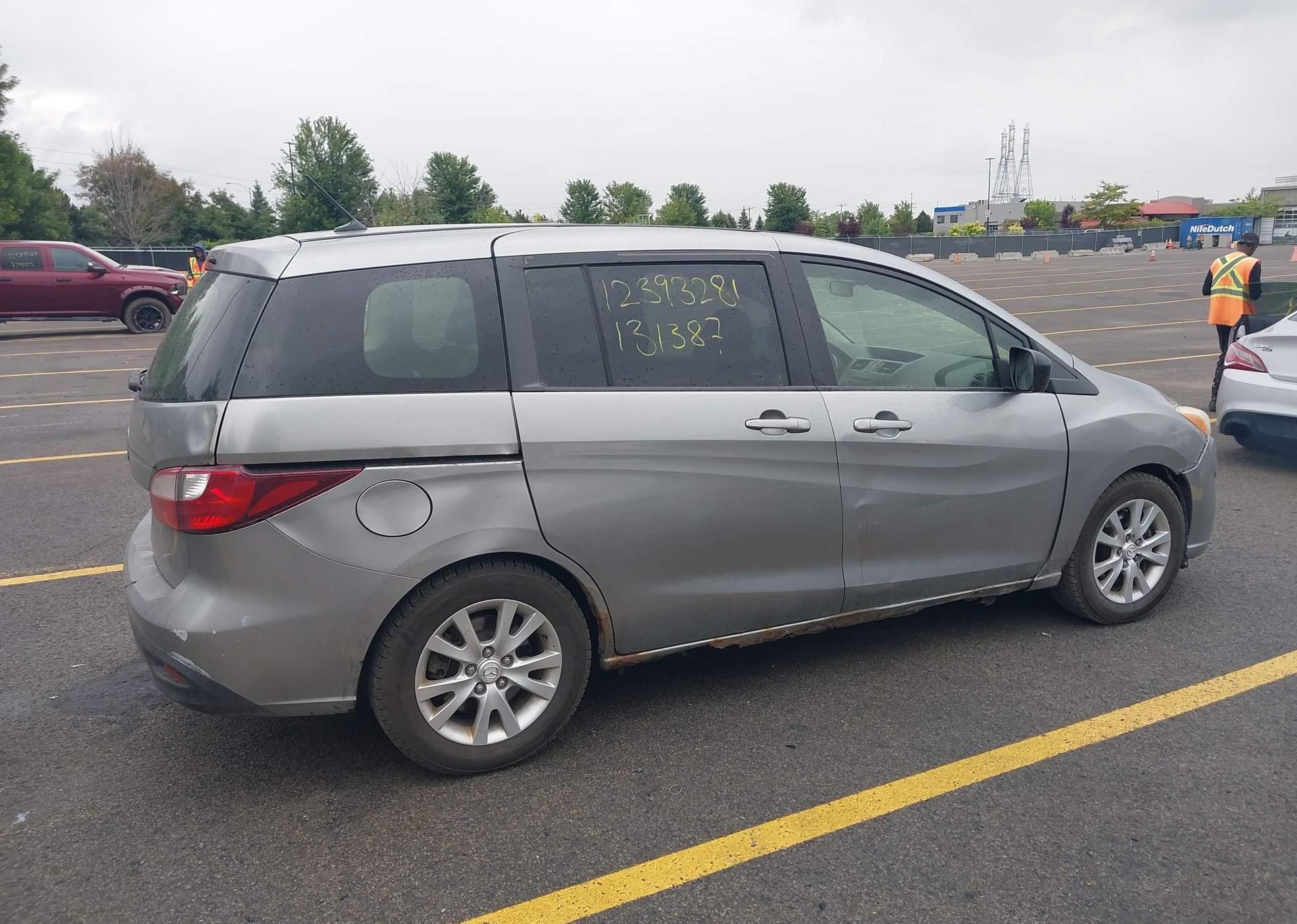 2012 MAZDA MAZDA5