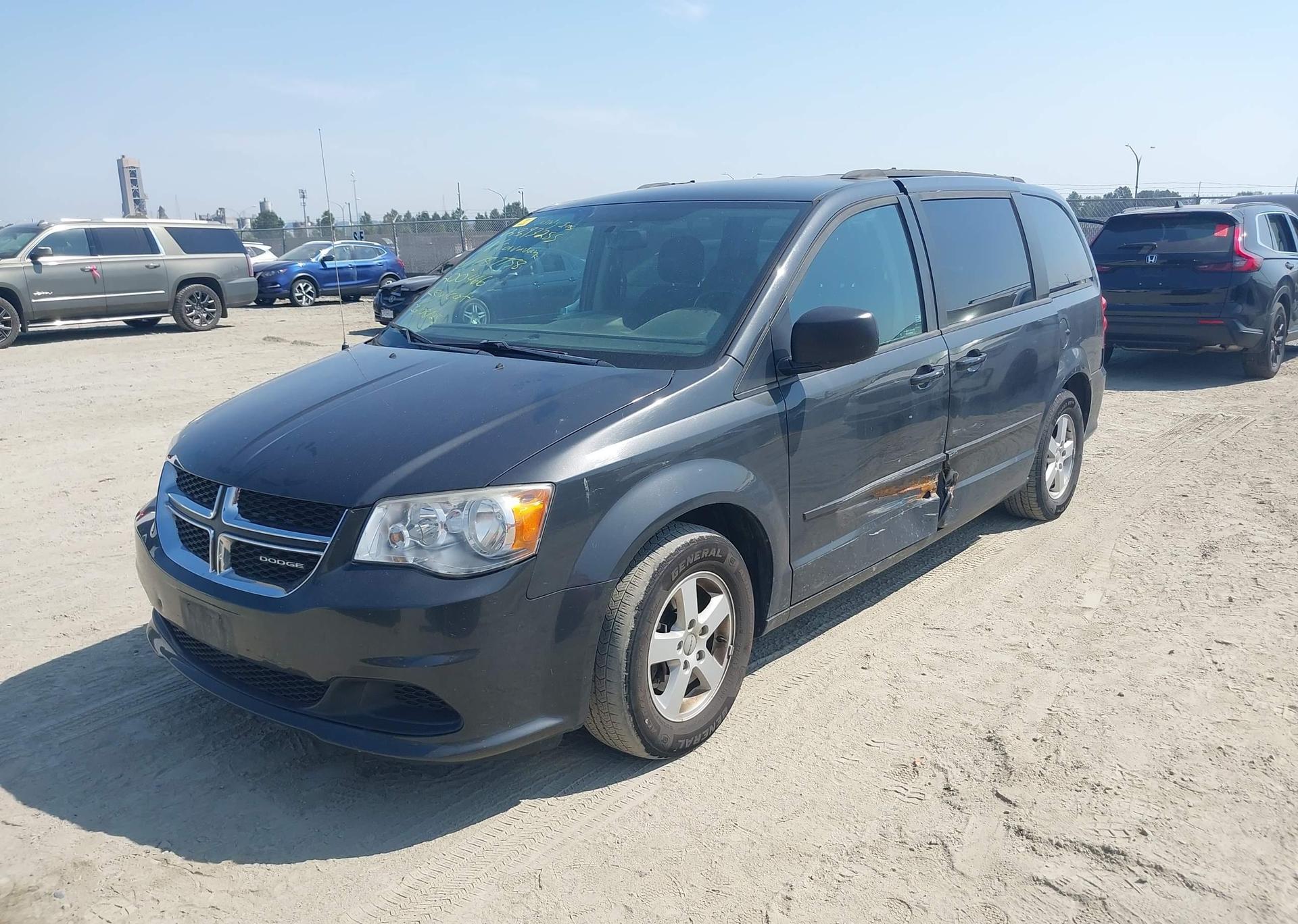 2011 DODGE GRAND CARAVAN SE
