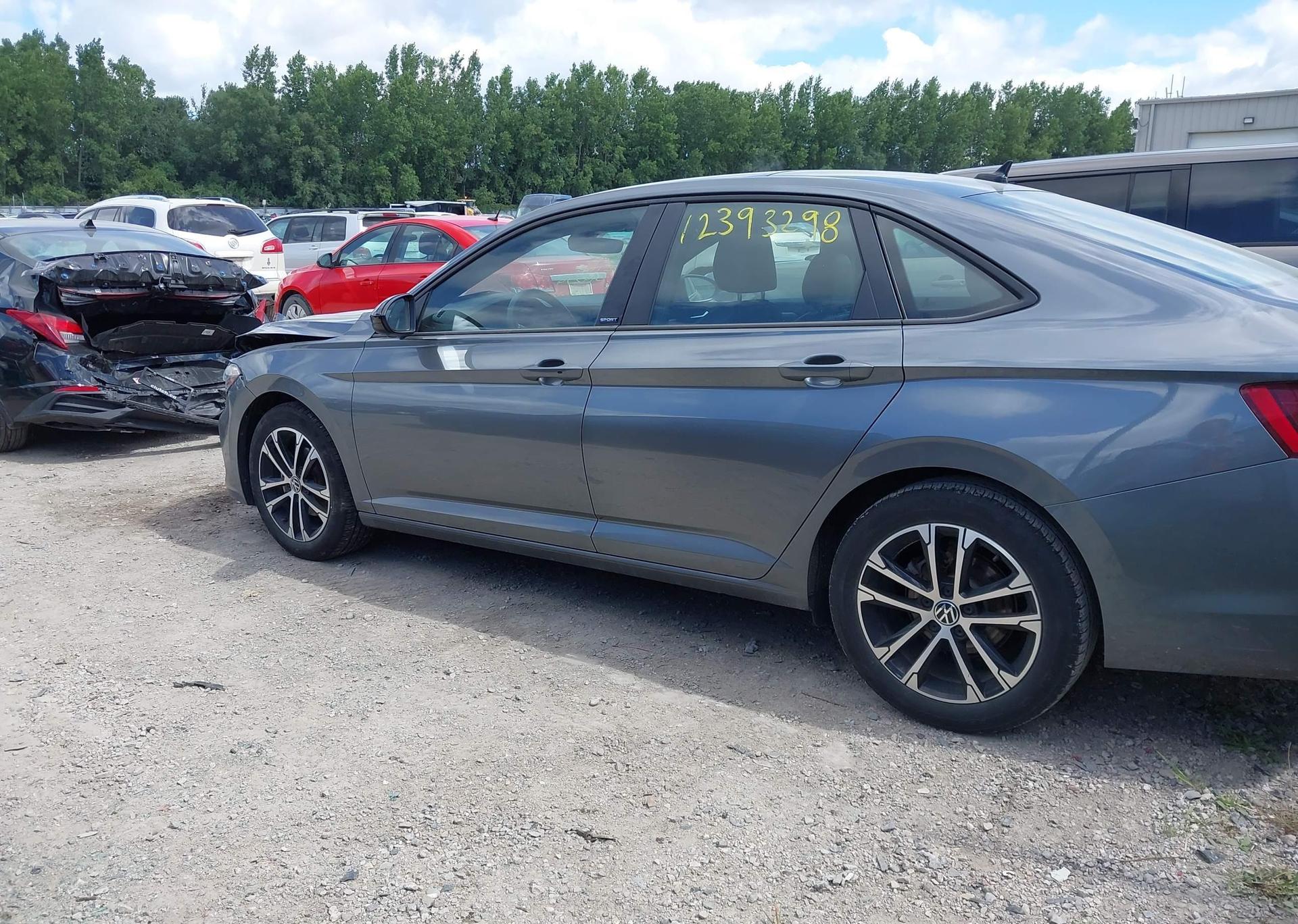 2024 VOLKSWAGEN JETTA COMFORTLINE