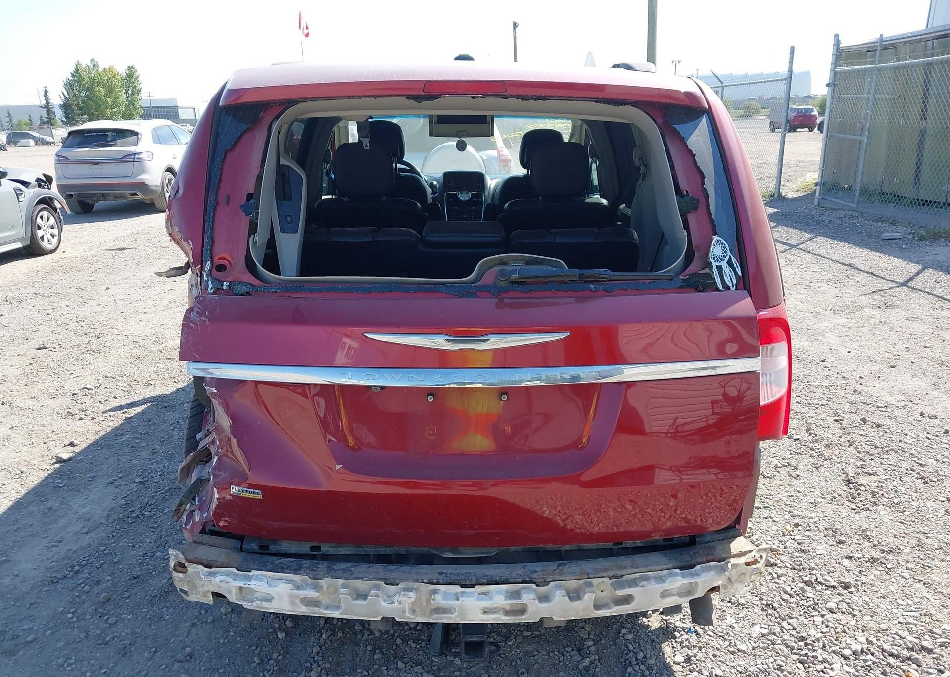 2014 CHRYSLER TOWN & COUNTRY TOURING L