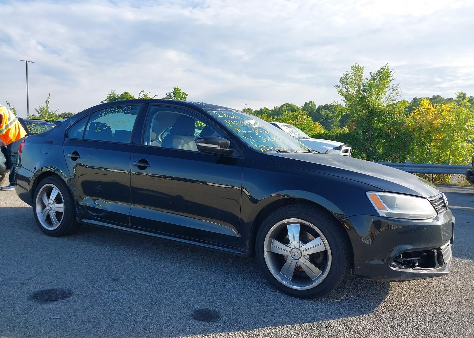 2014 VOLKSWAGEN JETTA