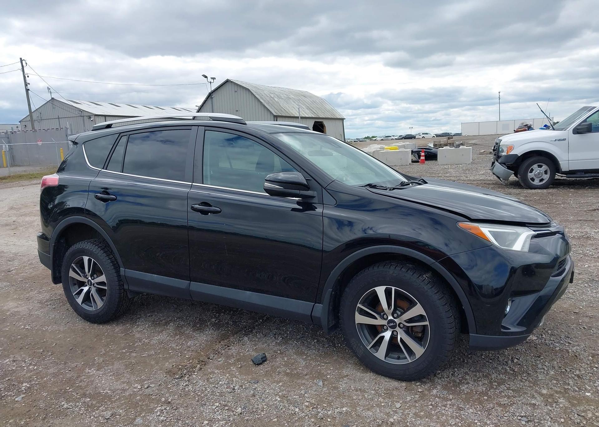 2018 TOYOTA RAV4 XLE