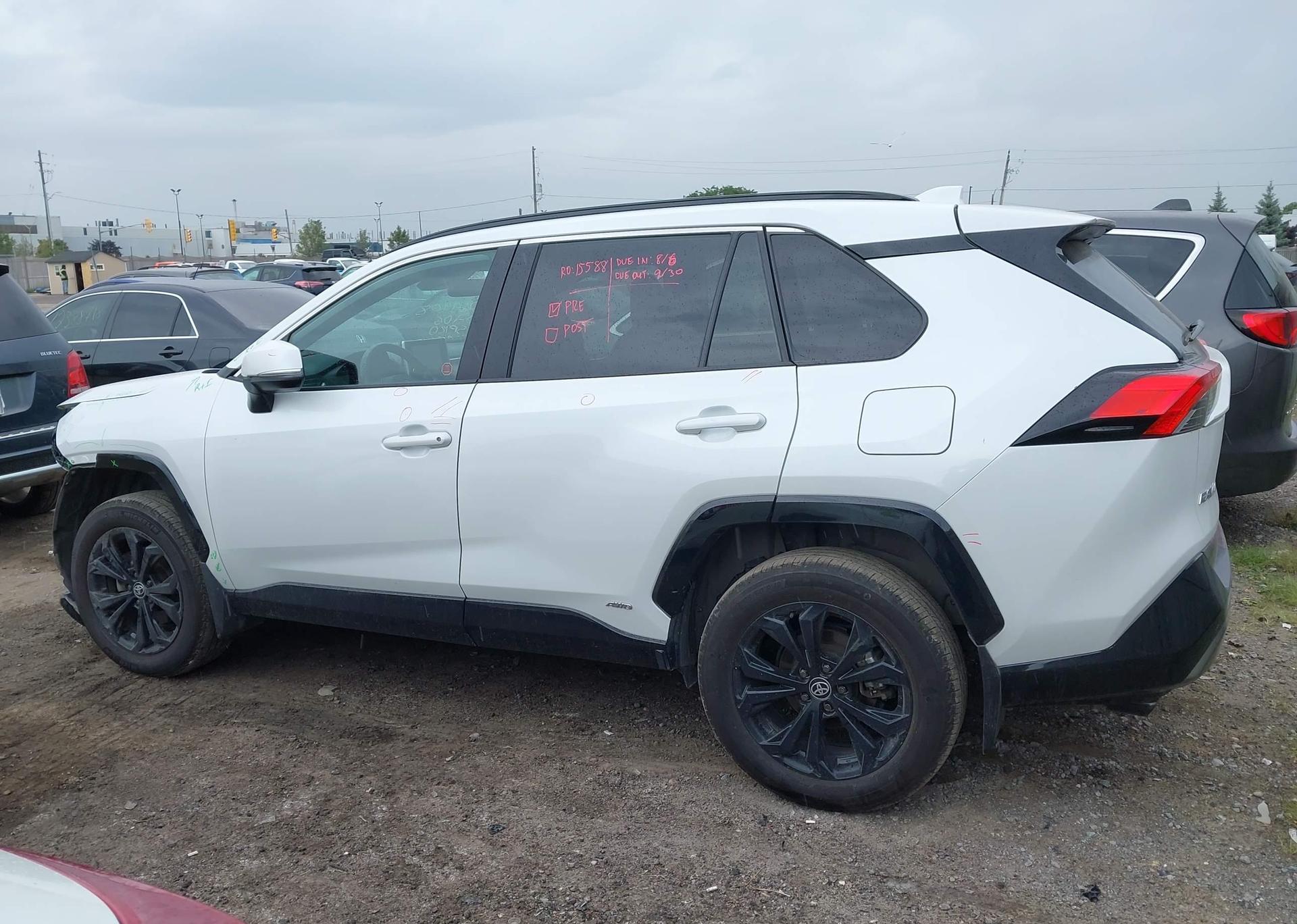 2024 TOYOTA RAV4 HYBRID SE