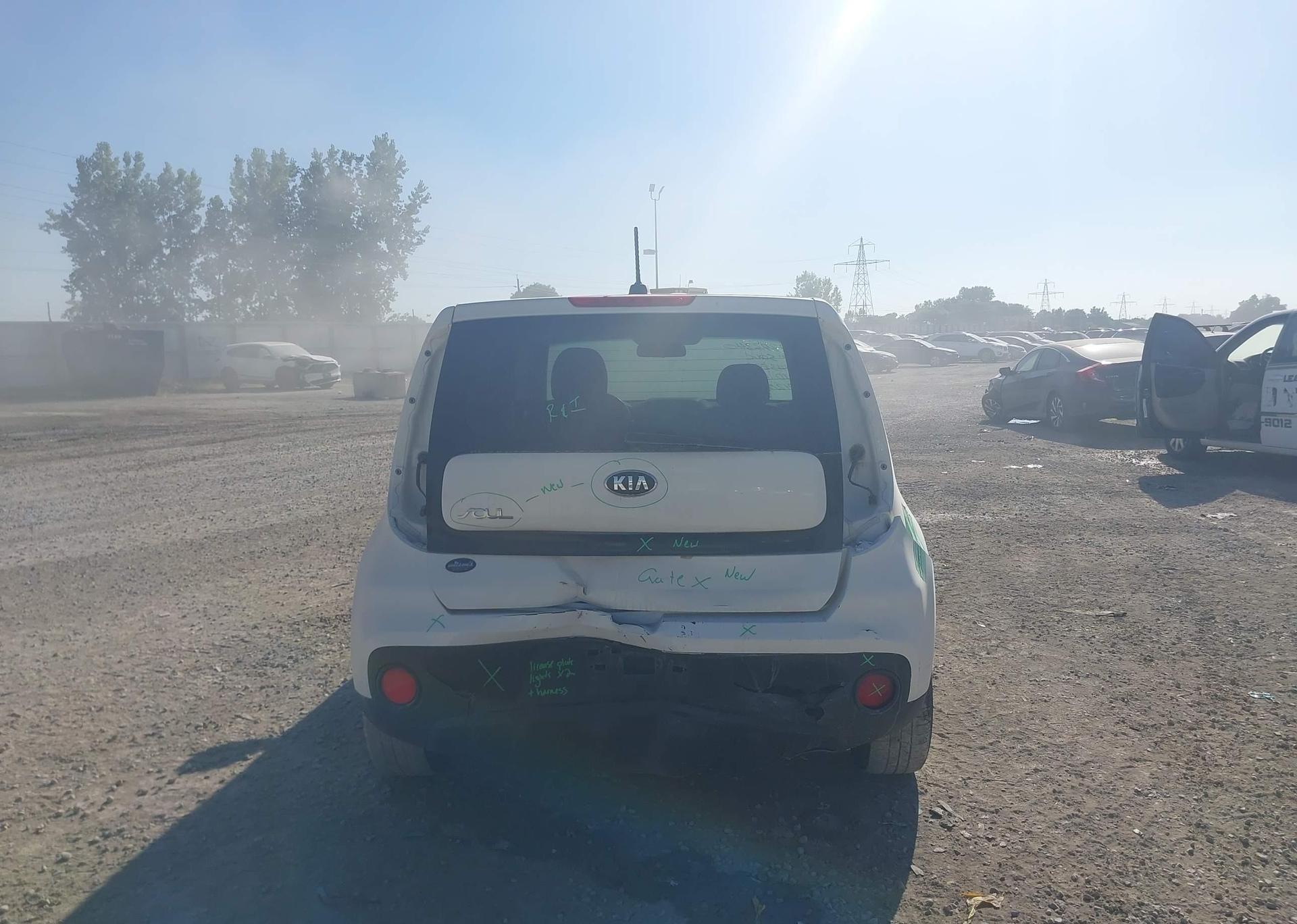2017 KIA SOUL LX