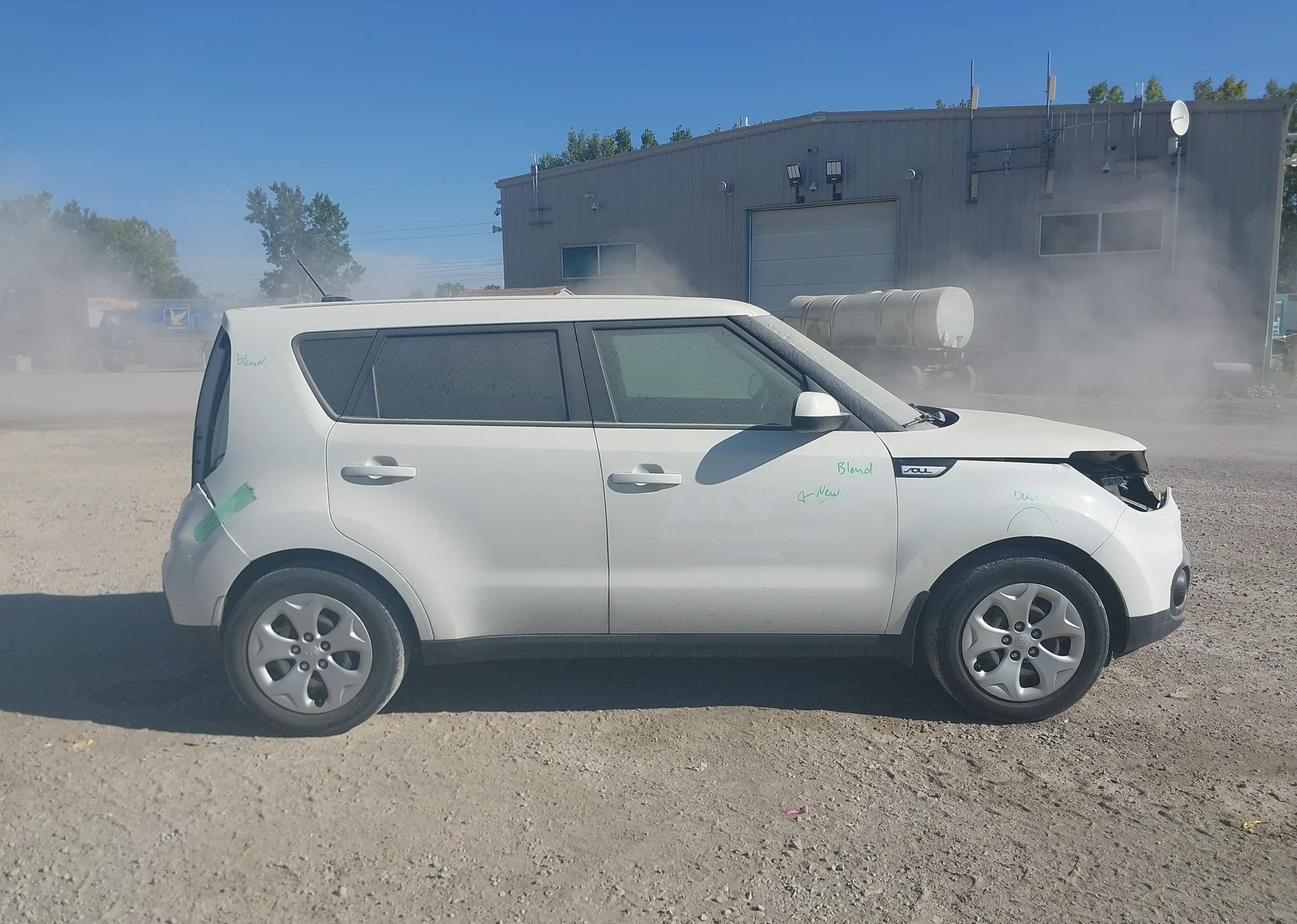 2017 KIA SOUL LX