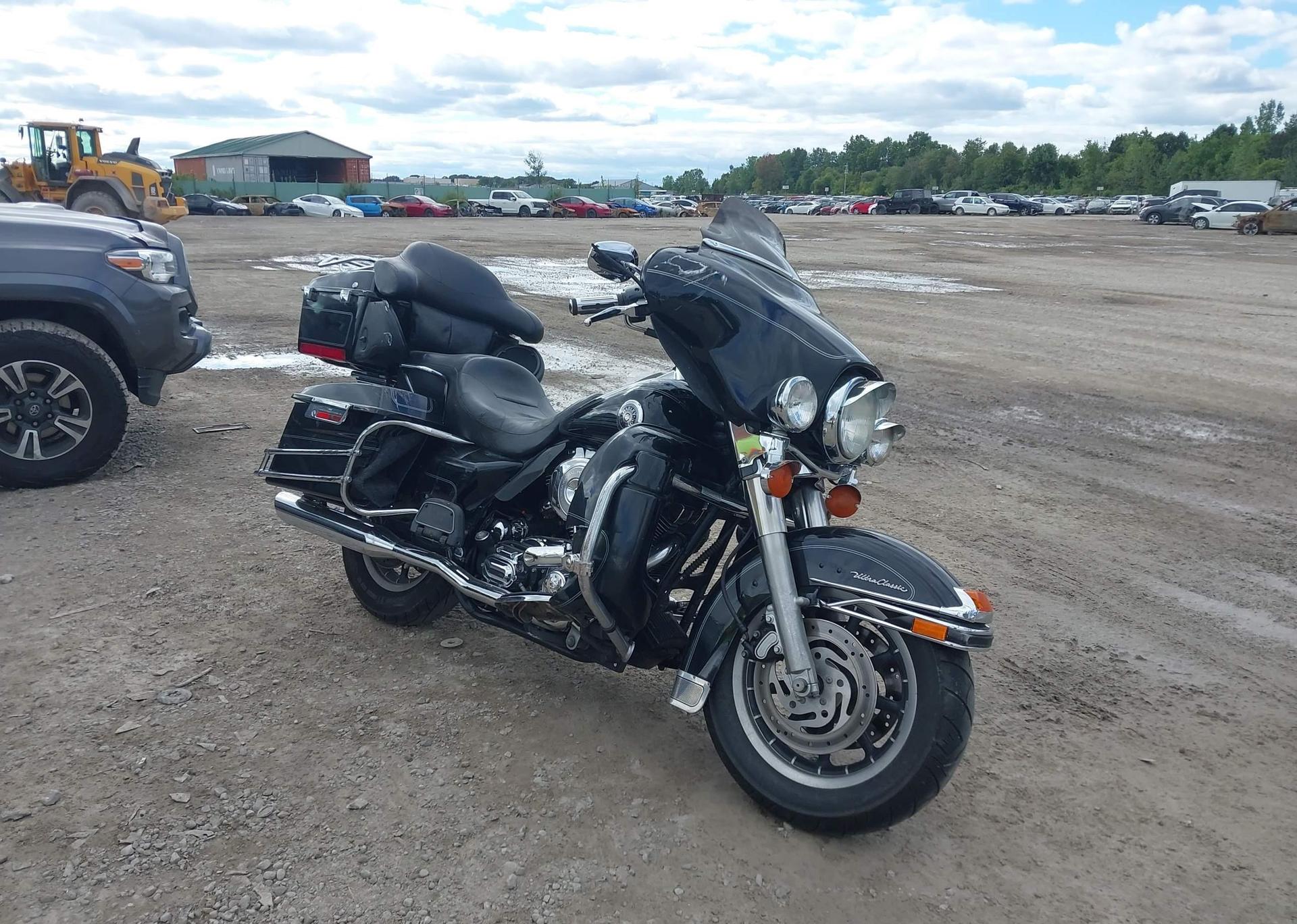 2004 HARLEY-DAVIDSON FLHTCUI