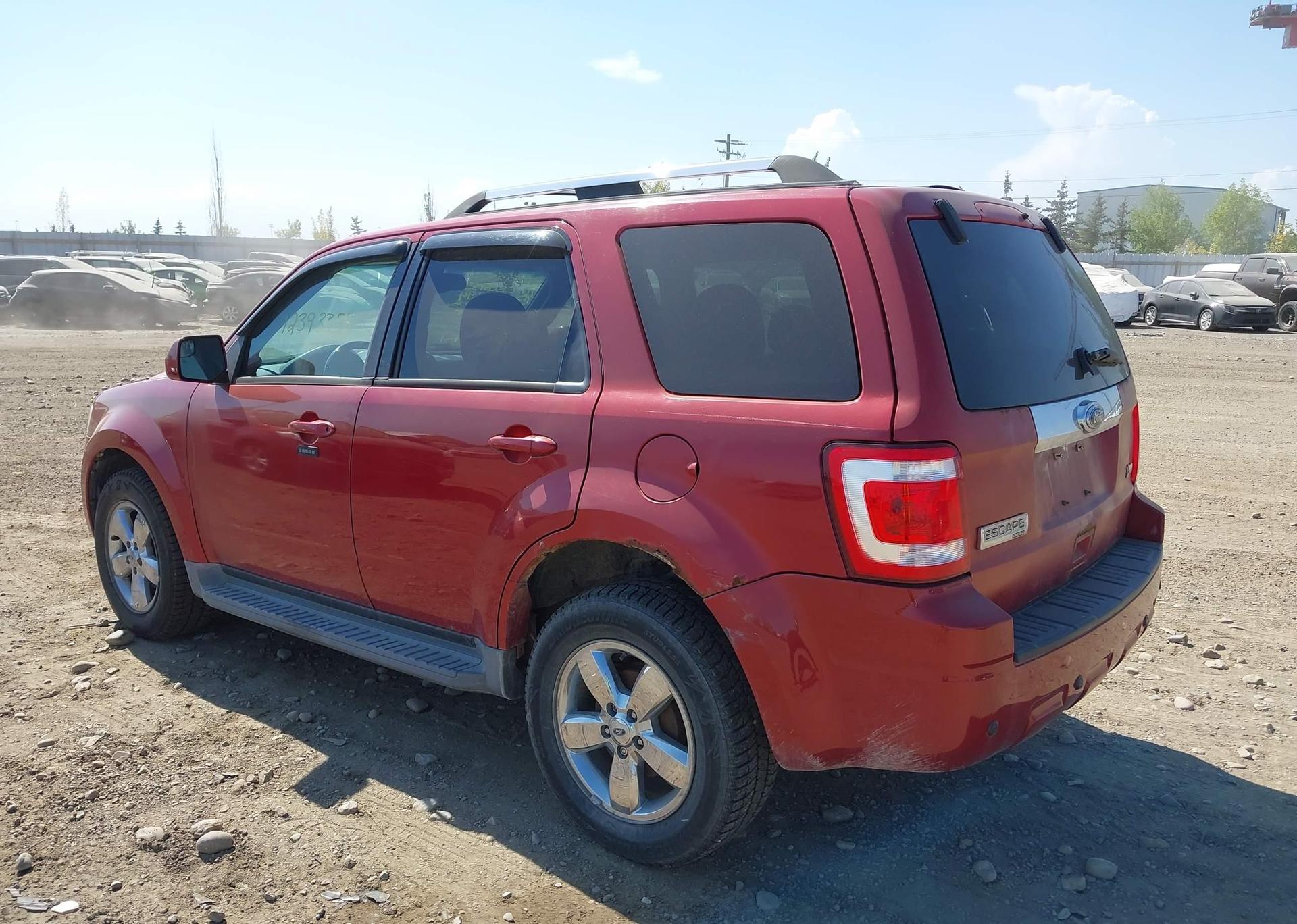 2010 FORD ESCAPE LIMITED