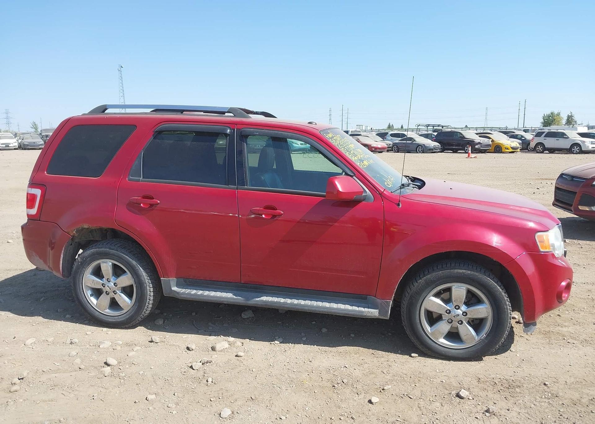2010 FORD ESCAPE LIMITED