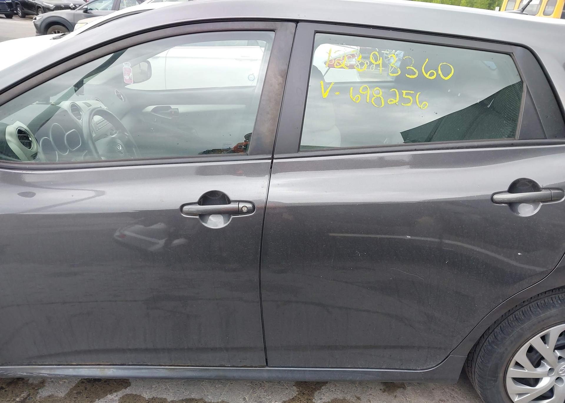 2011 TOYOTA MATRIX