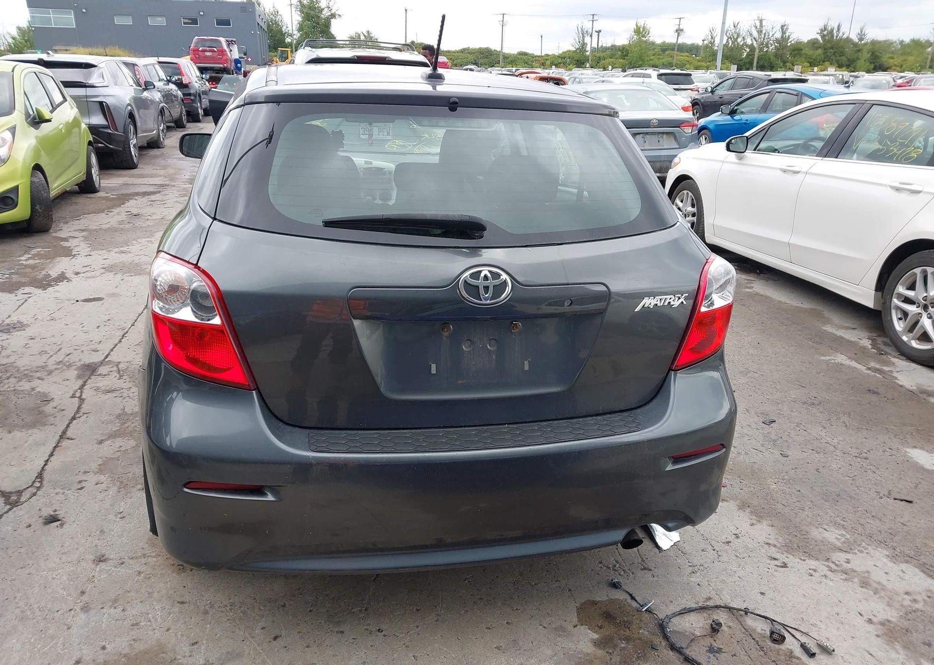2011 TOYOTA MATRIX