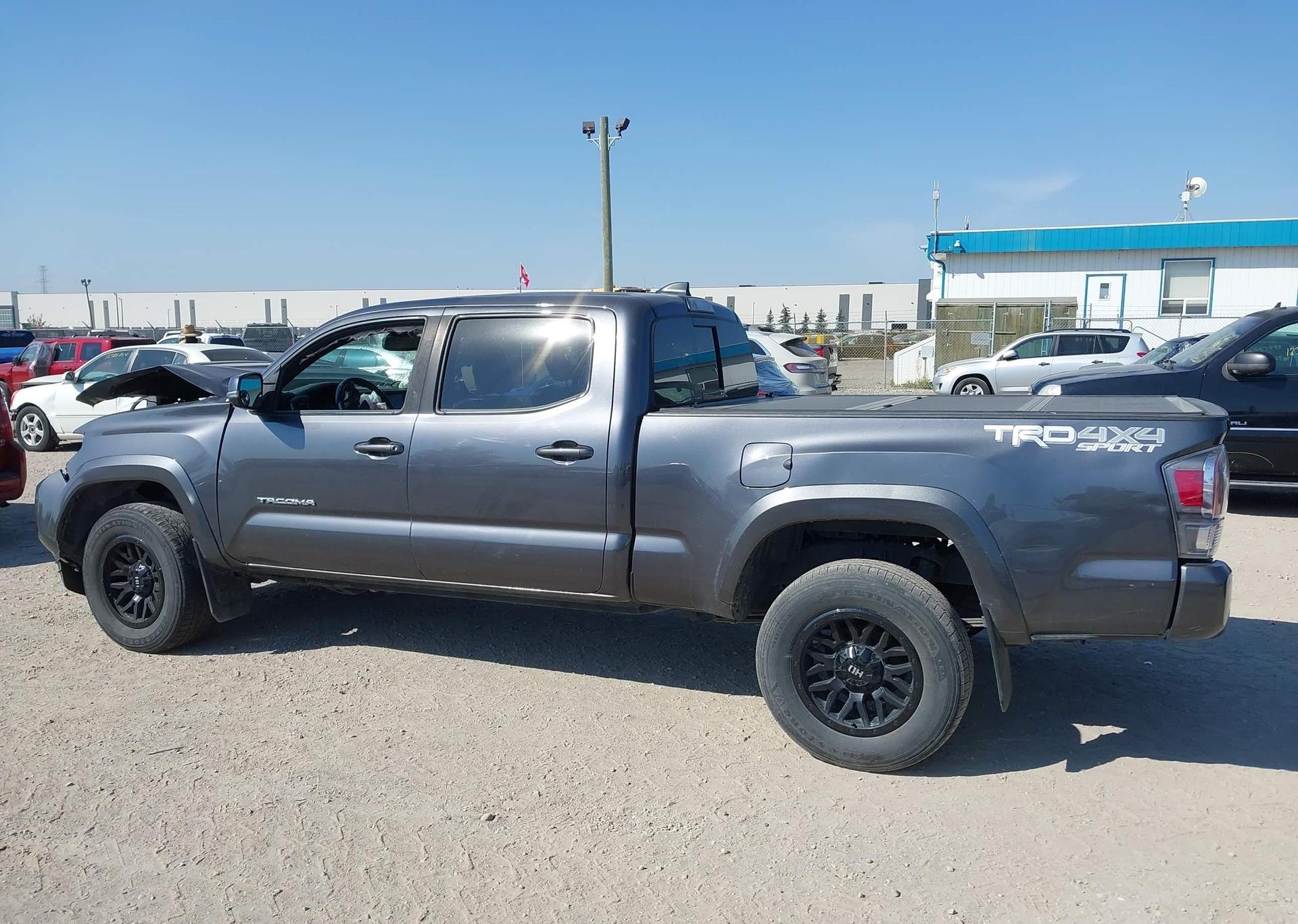 2022 TOYOTA TACOMA DOUBLE CAB