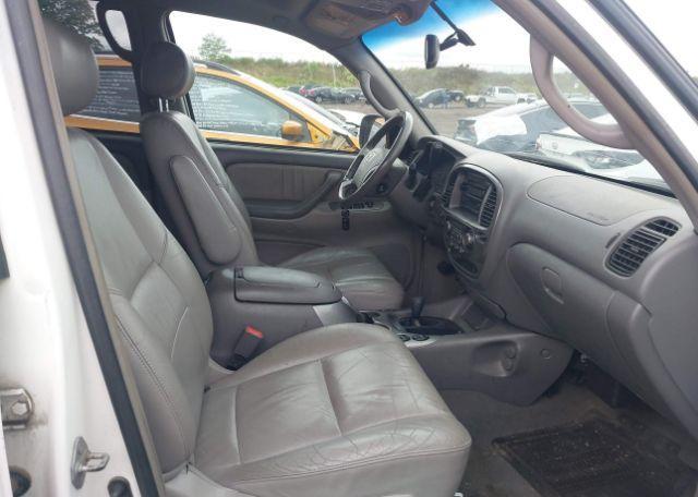 2004 TOYOTA SEQUOIA LIMITED V8