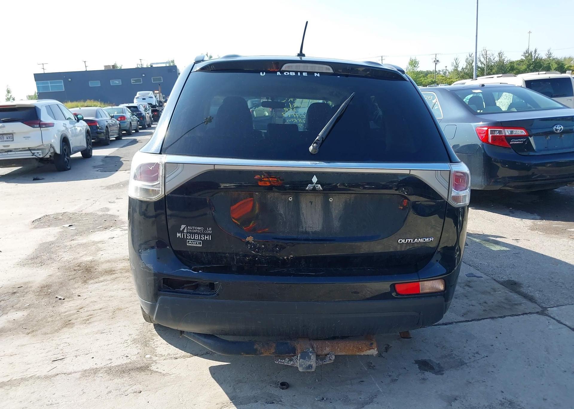2014 MITSUBISHI OUTLANDER ES