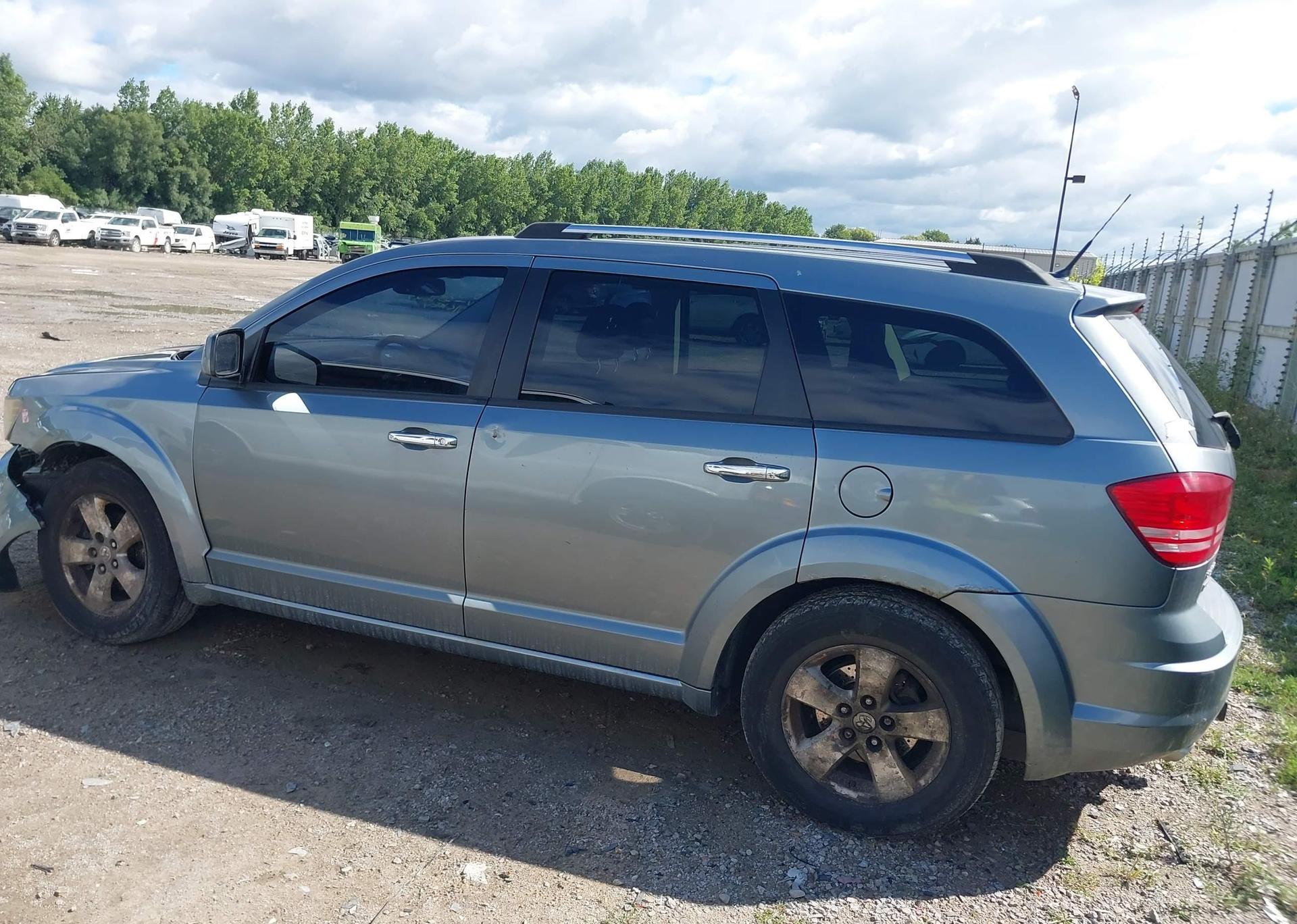 2010 DODGE JOURNEY R