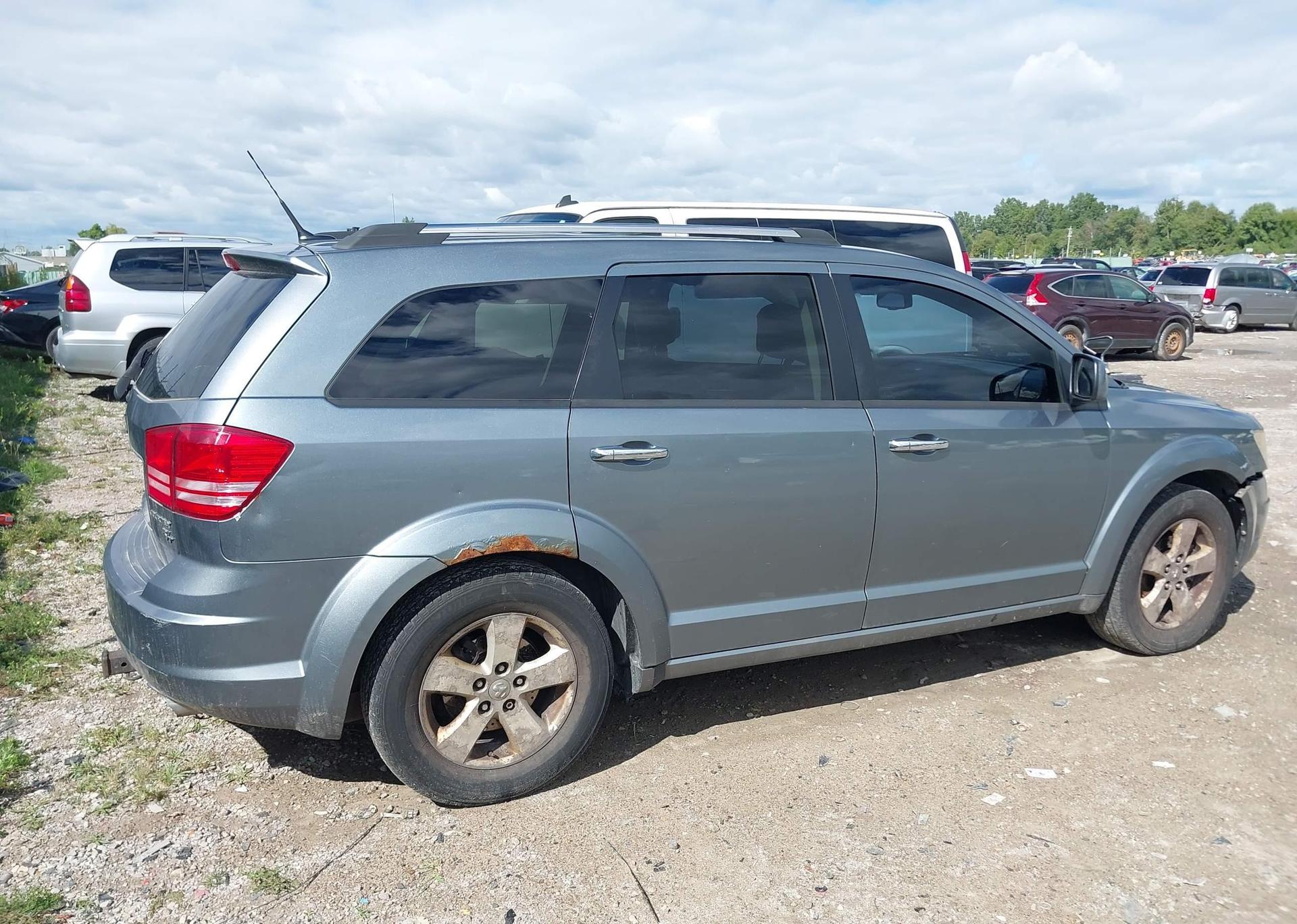 2010 DODGE JOURNEY R