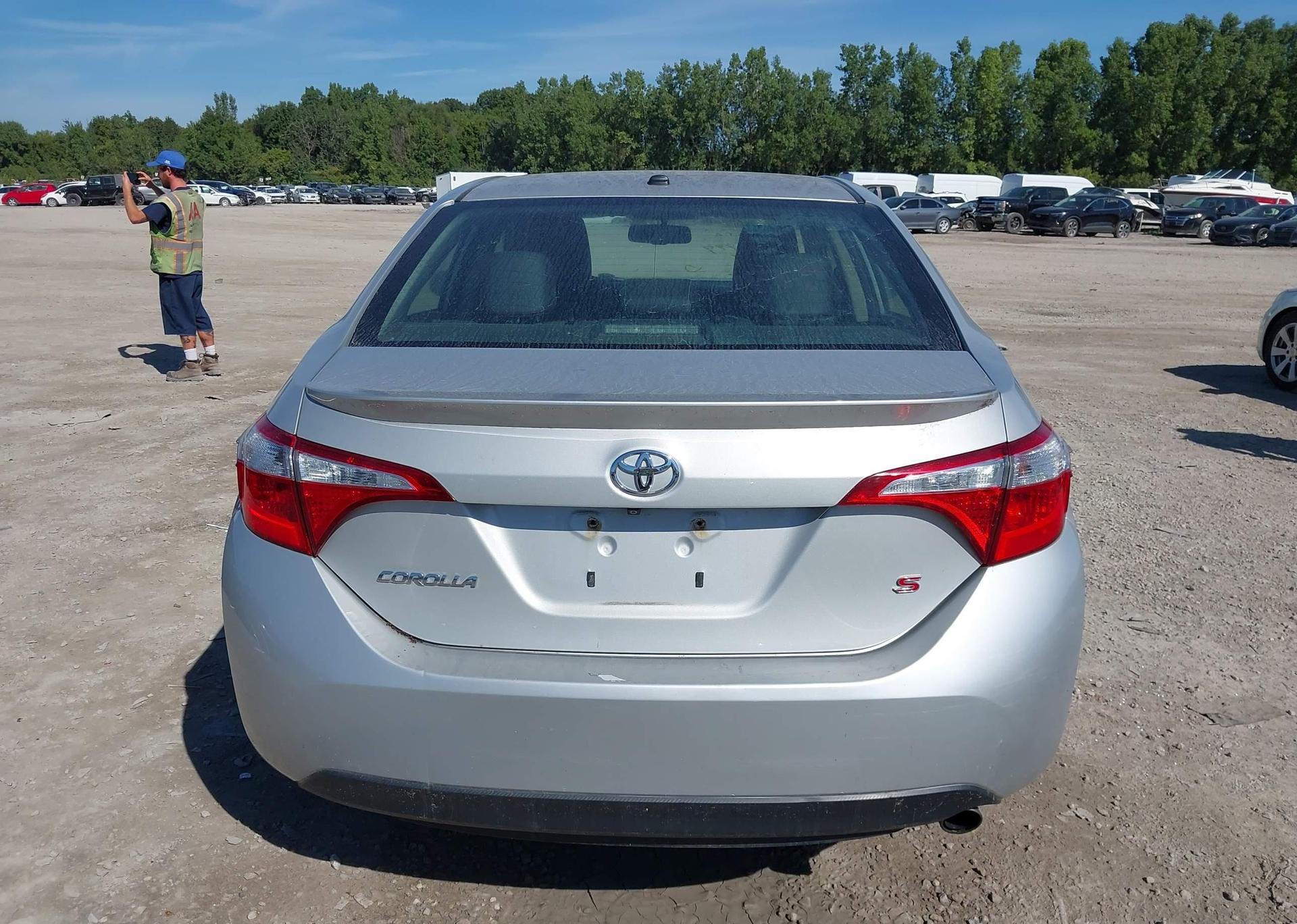 2016 TOYOTA COROLLA S