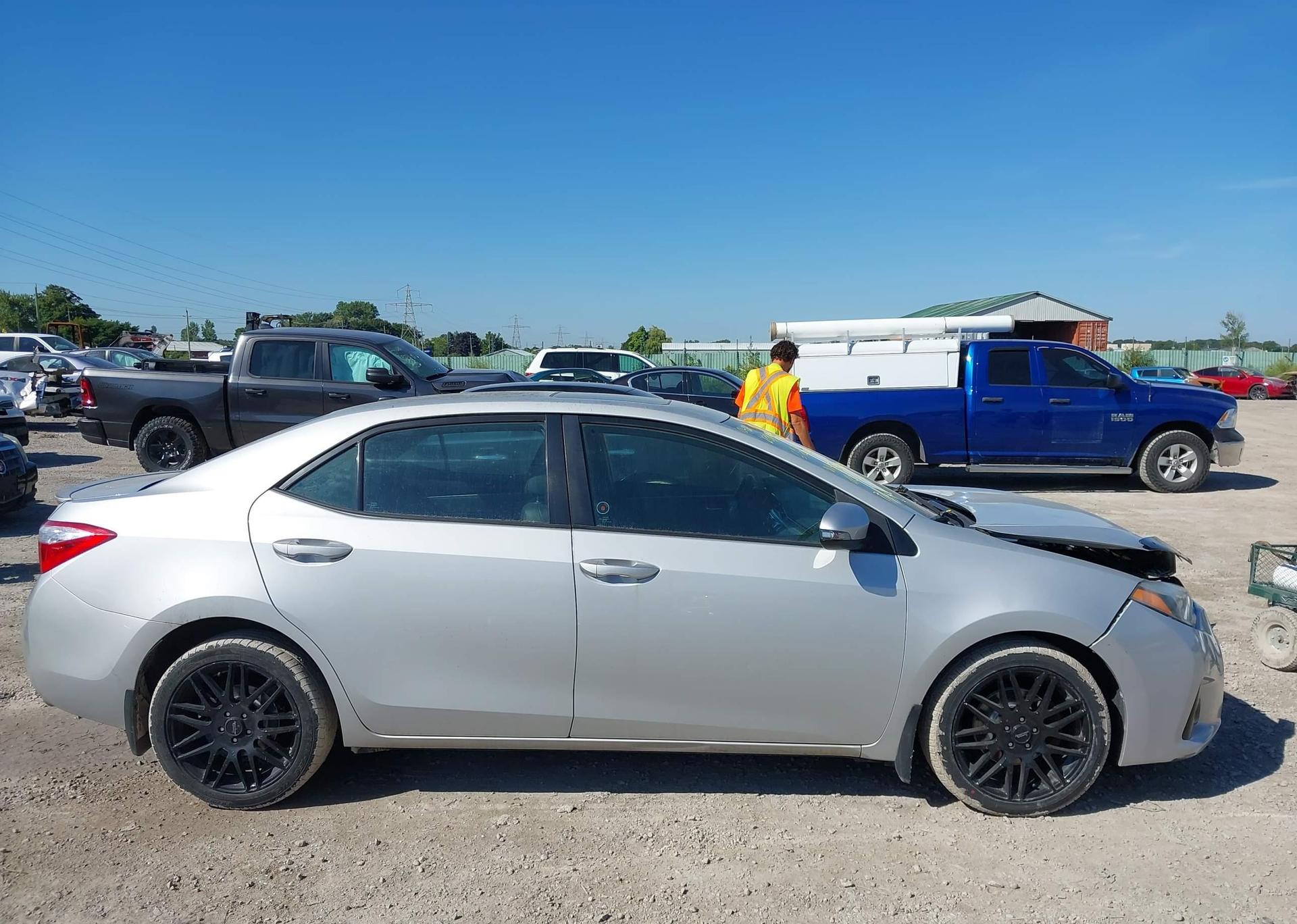 2016 TOYOTA COROLLA S